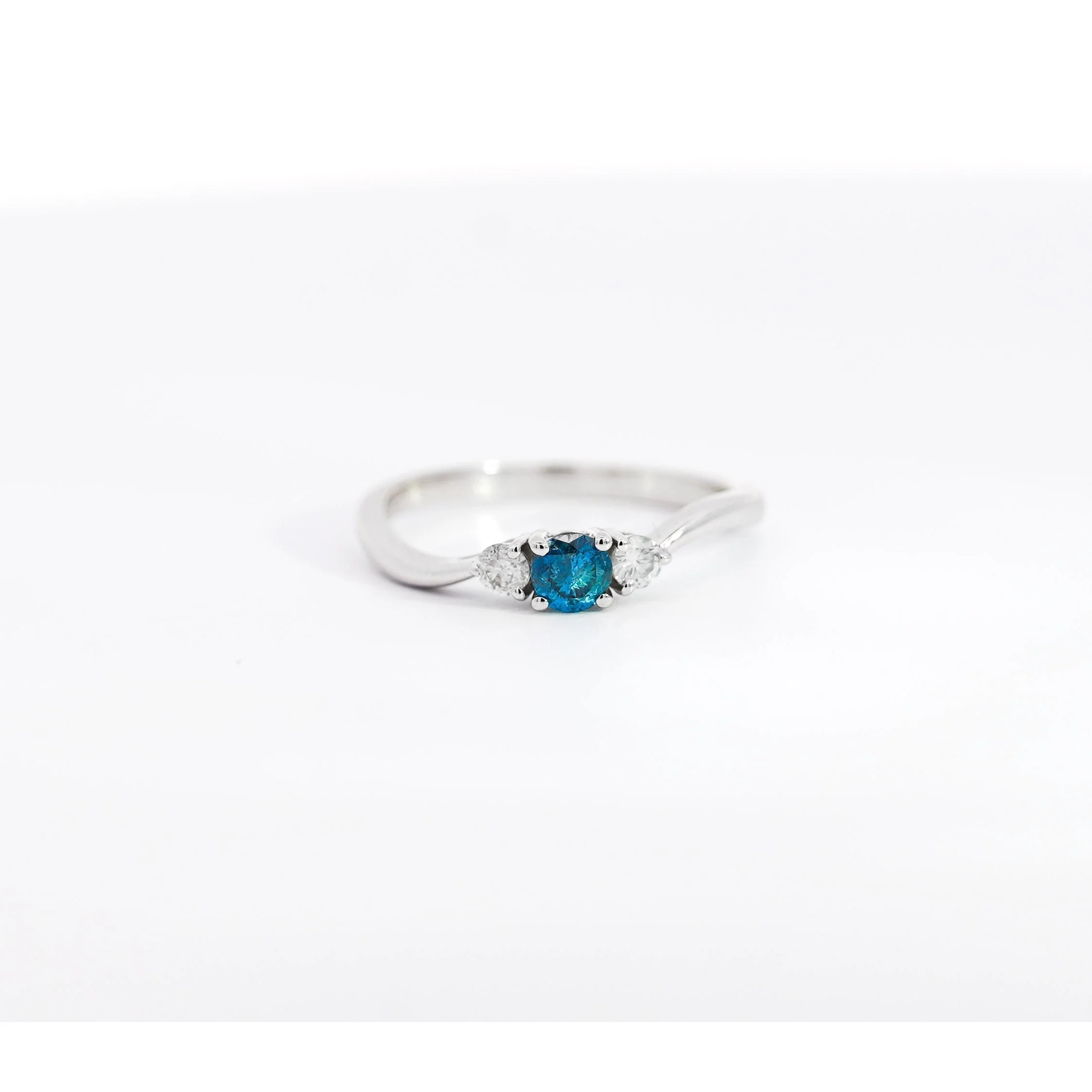 1/3 CTW Natural Blue and White Diamond Curved Mini Three Stone Ring in 14K White Gold - Image 6