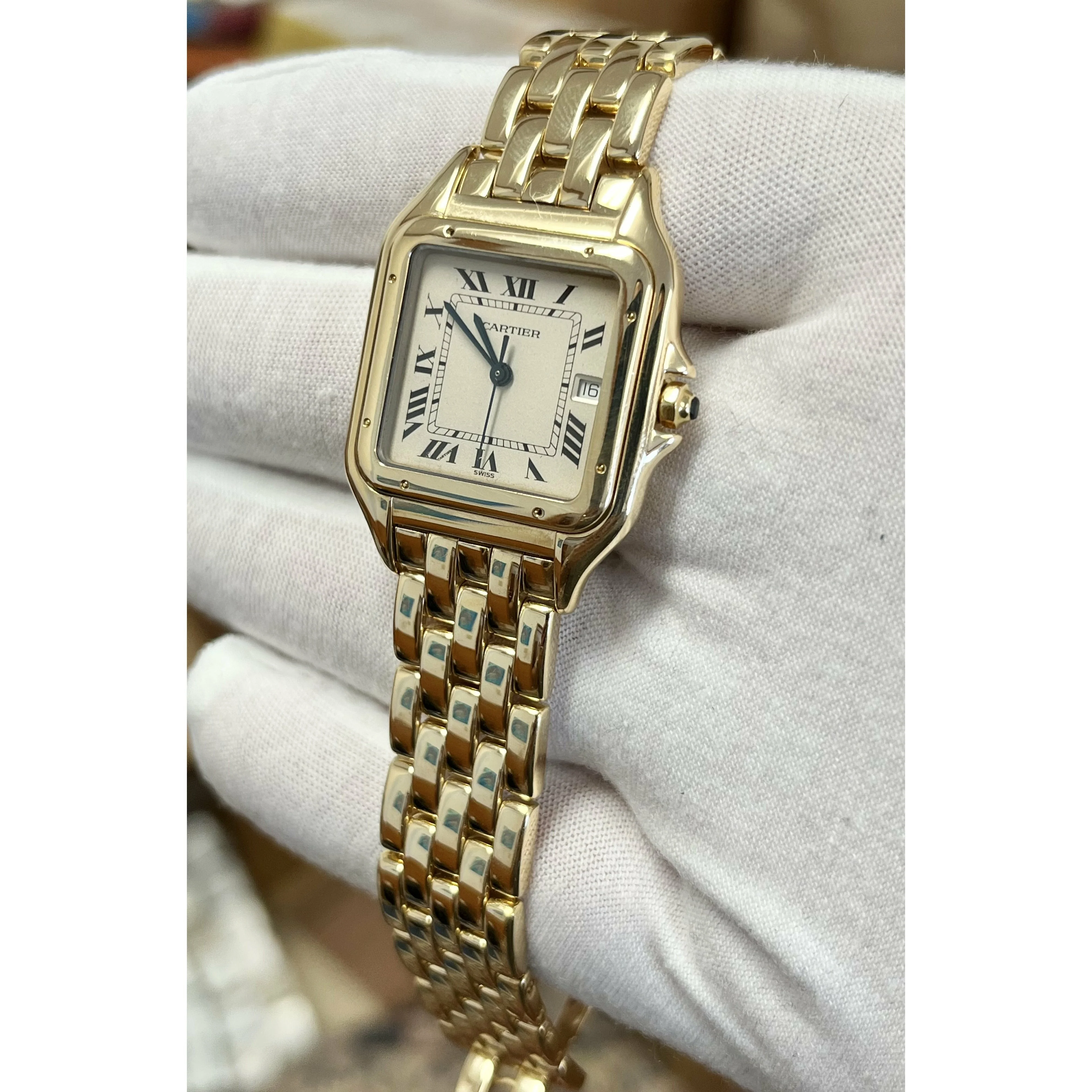 Cartier Panthere Ladies 27mm Large Size Watch in 18K Yellow Gold Model 887968 - Image 5