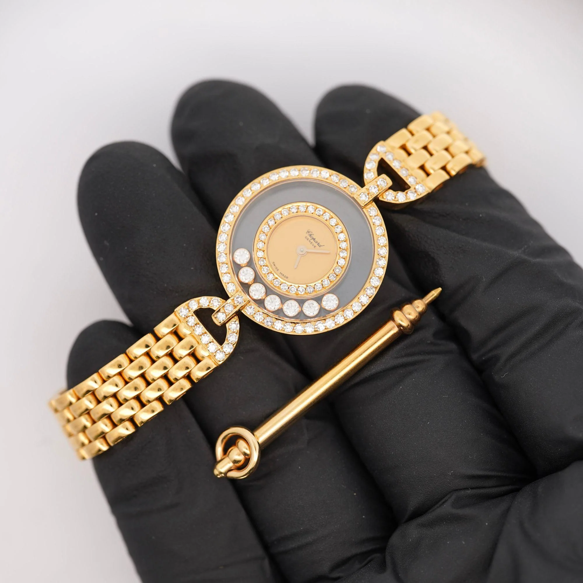 Chopard Happy Diamonds 22.05 Carat Diamond Ref 4097 Bezel 18K Yellow Gold Watch - Image 2
