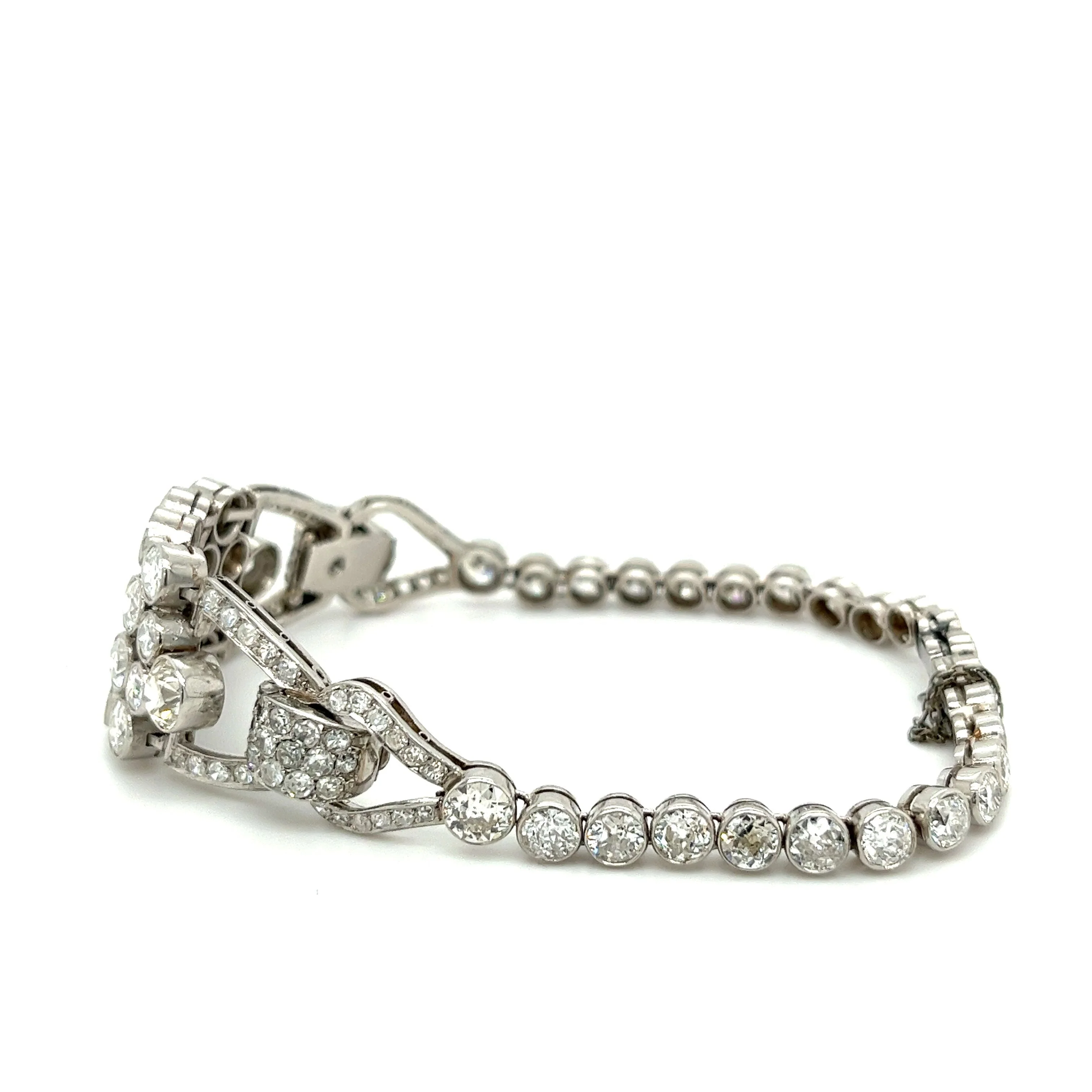 Edwardian Era 20 Carat Old Euro Cut Diamond Bracelet In Platinum Setting - Image 2