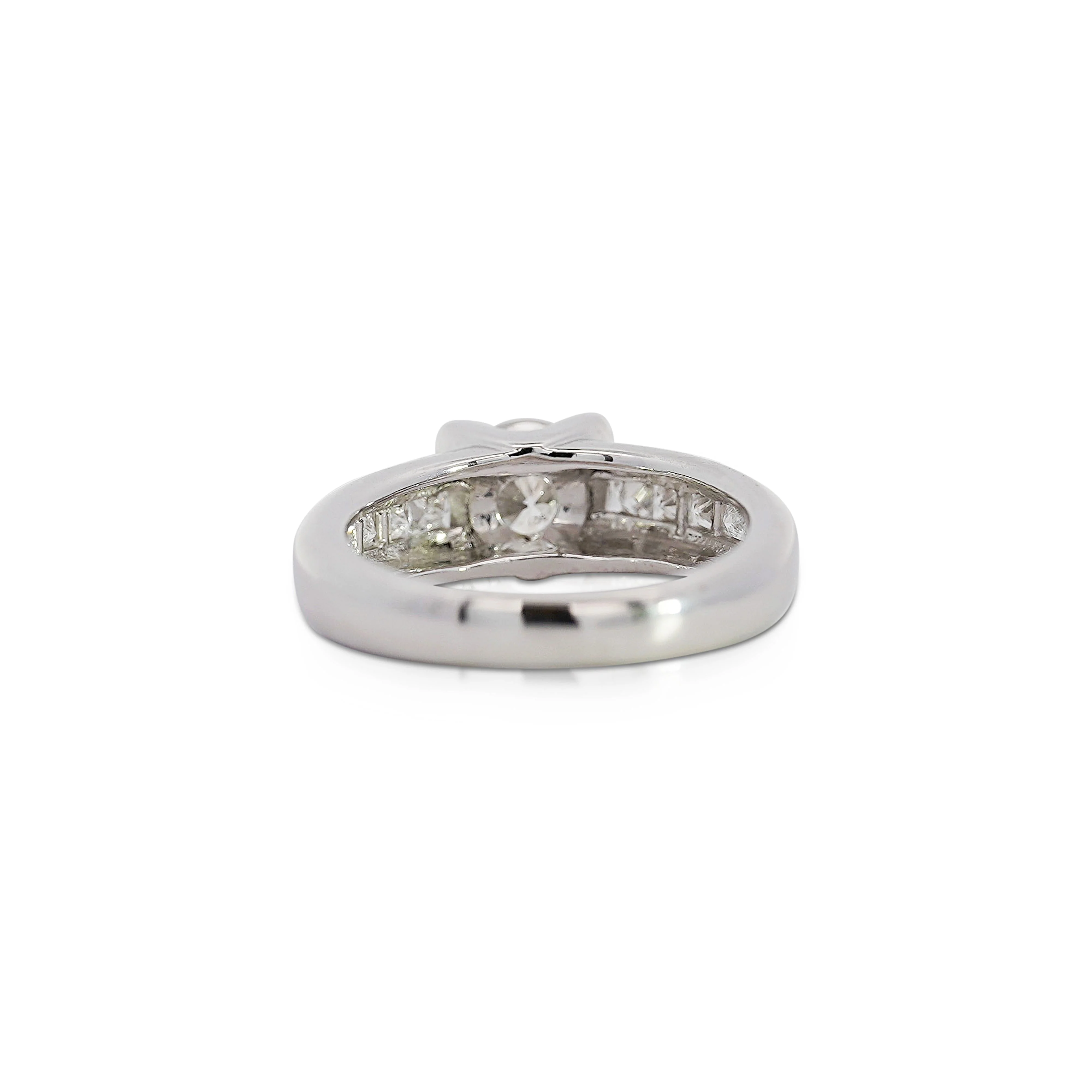 EGL Certified 1.65Carat Round Princess Diamond Platinum Ring - Image 8