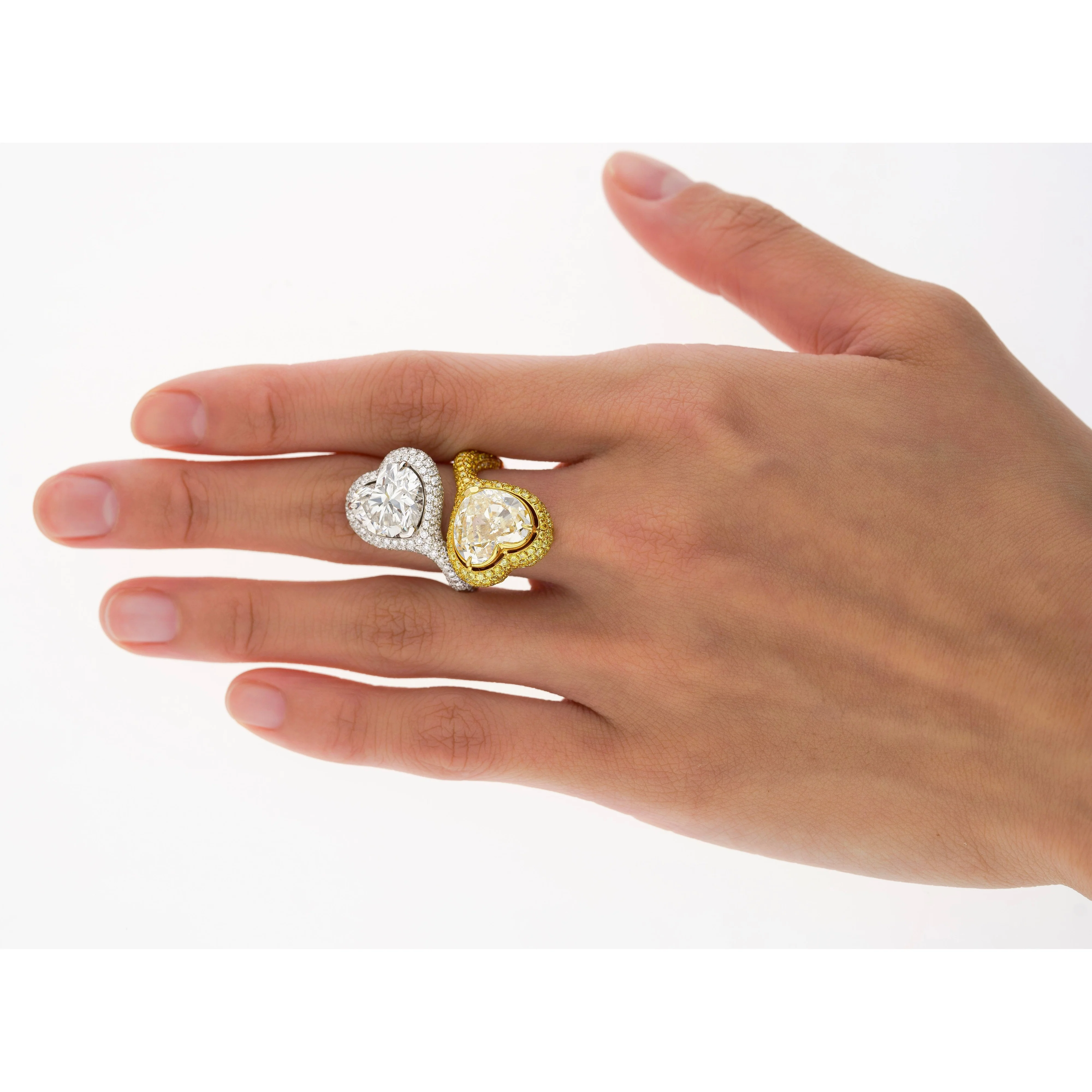 Heart Cut 5.79 & 5.73 Carat Fancy Yellow & White Diamond Toi Et Moi 18K Gold Ring - Image 7