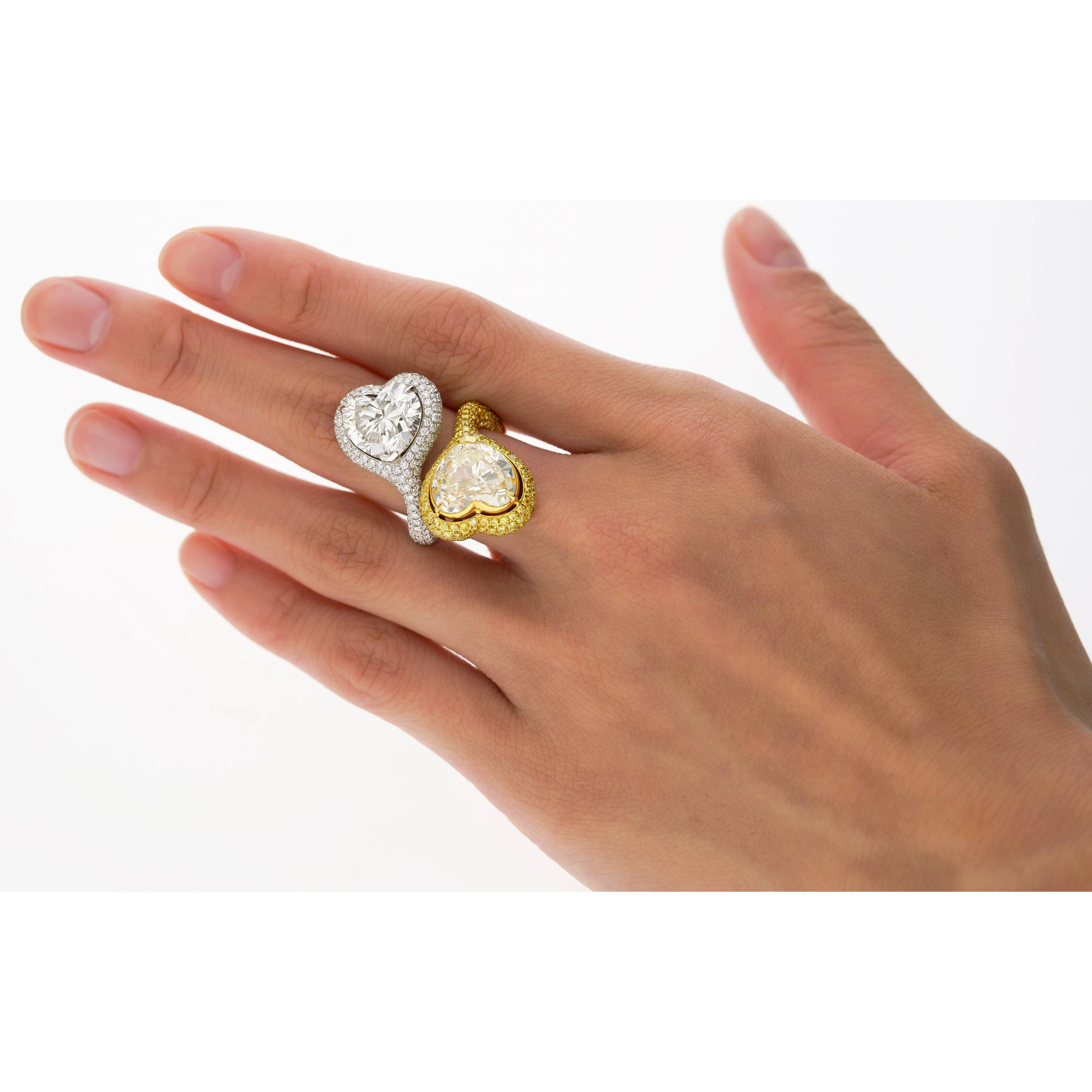 Heart Cut 5.79 & 5.73 Carat Fancy Yellow & White Diamond Toi Et Moi 18K Gold Ring - Image 9