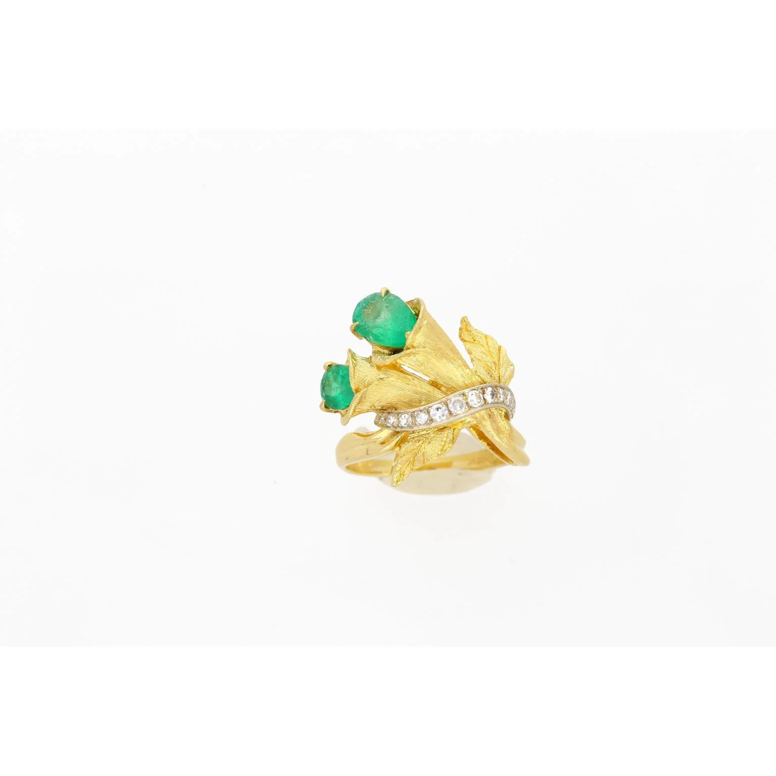 Emerald Diamond 18K Gold Floral Blossom Matte Finish Ring - Image 4