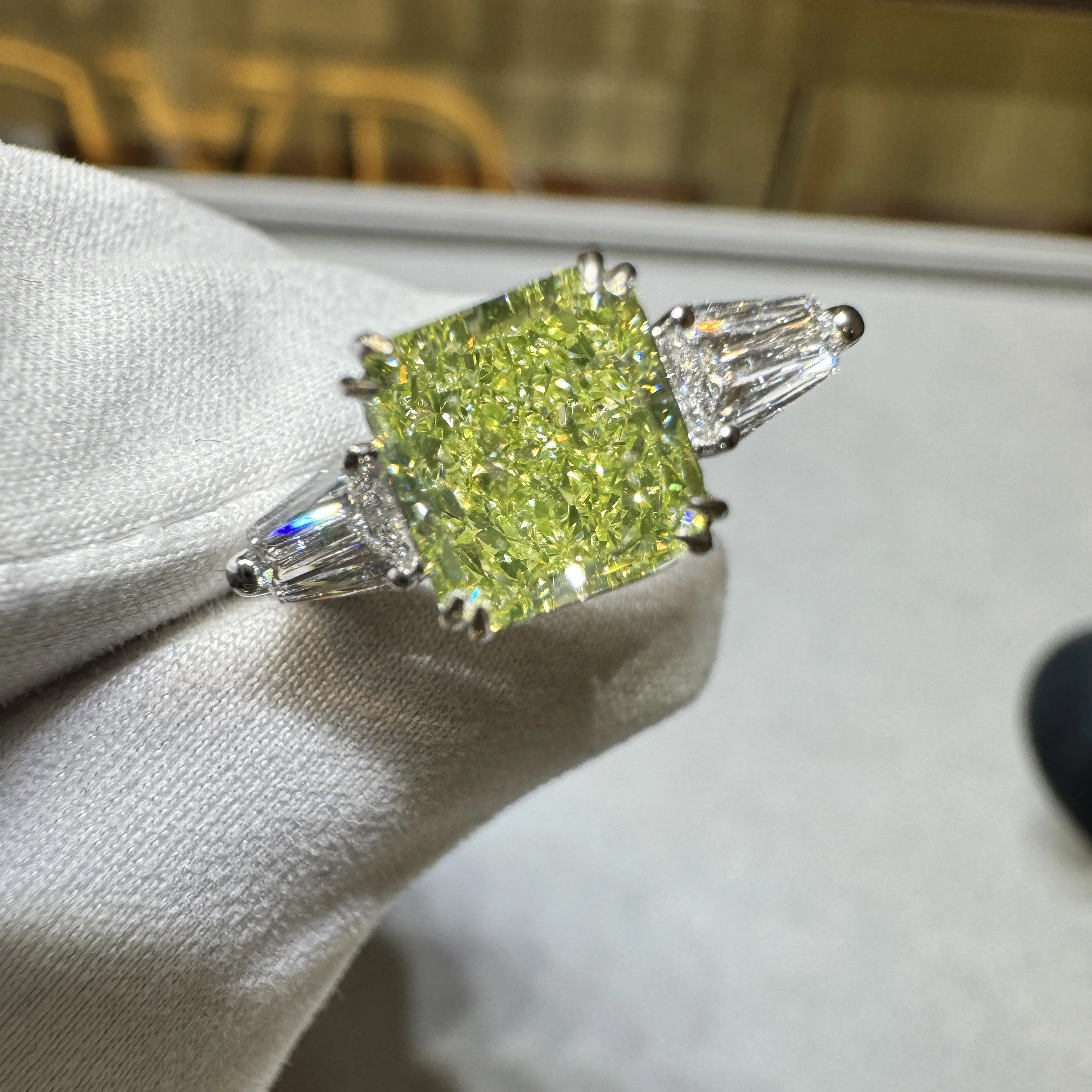 GIA Certified 2.22 Carat Fancy Yellow-Green Radiant Cut Diamond 3 Stone Ring in 18K White Gold - Image 10