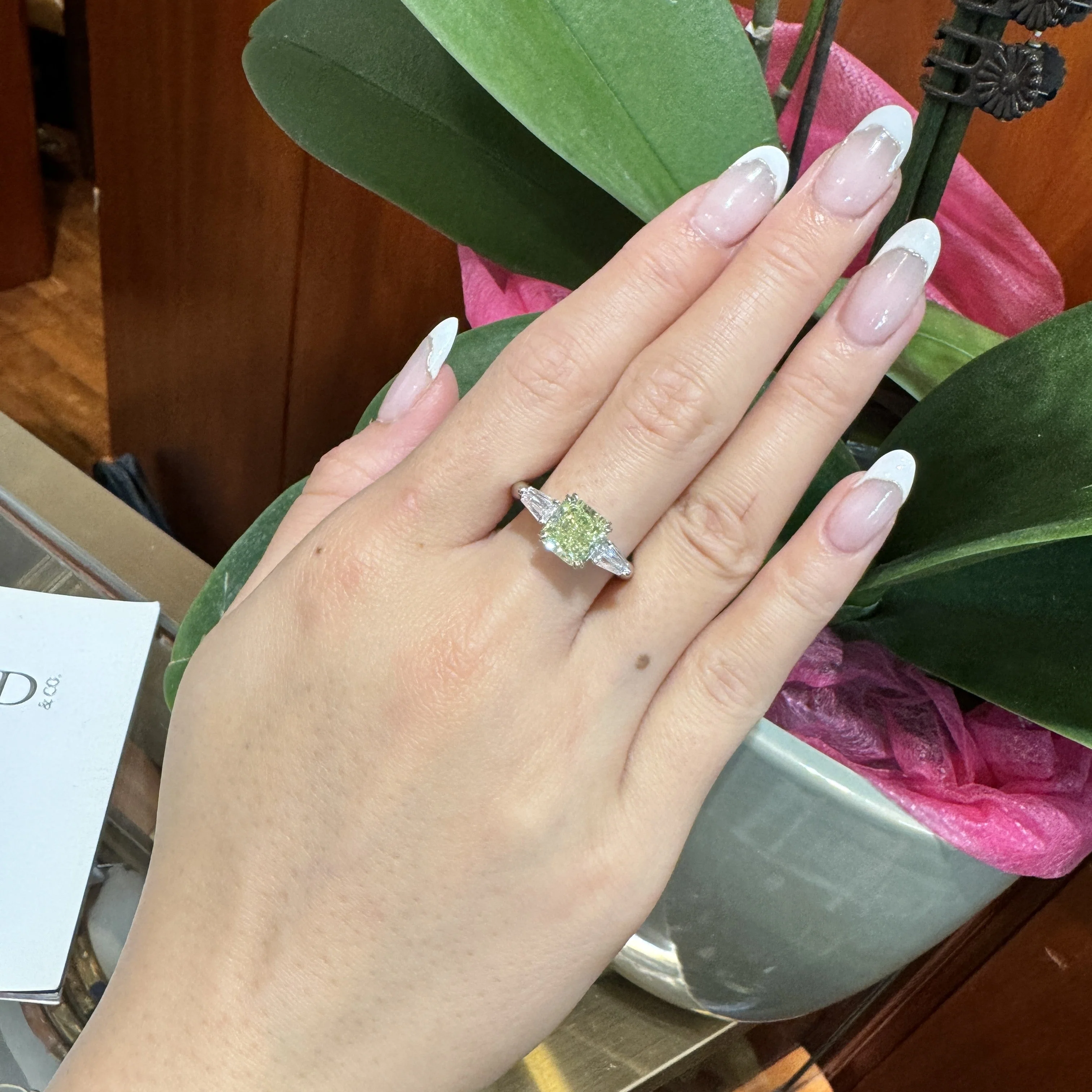GIA Certified 2.22 Carat Fancy Yellow-Green Radiant Cut Diamond 3 Stone Ring in 18K White Gold - Image 9