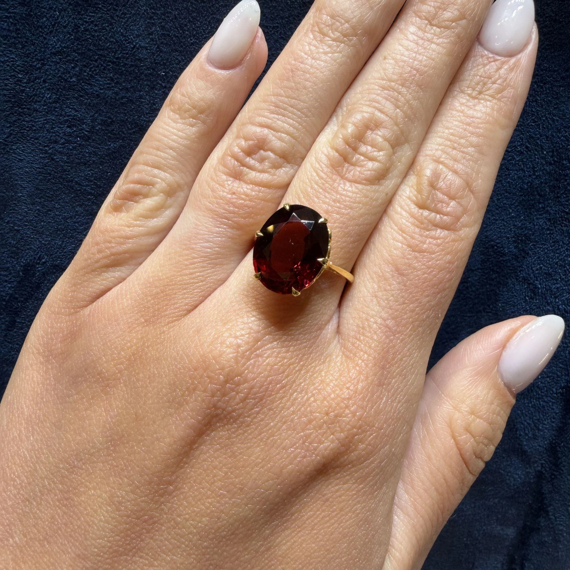 GIA 8.89 Carat Oval Pyrope Almandine Garnet Six Prong 18K Yellow Gold Solitaire - Image 9