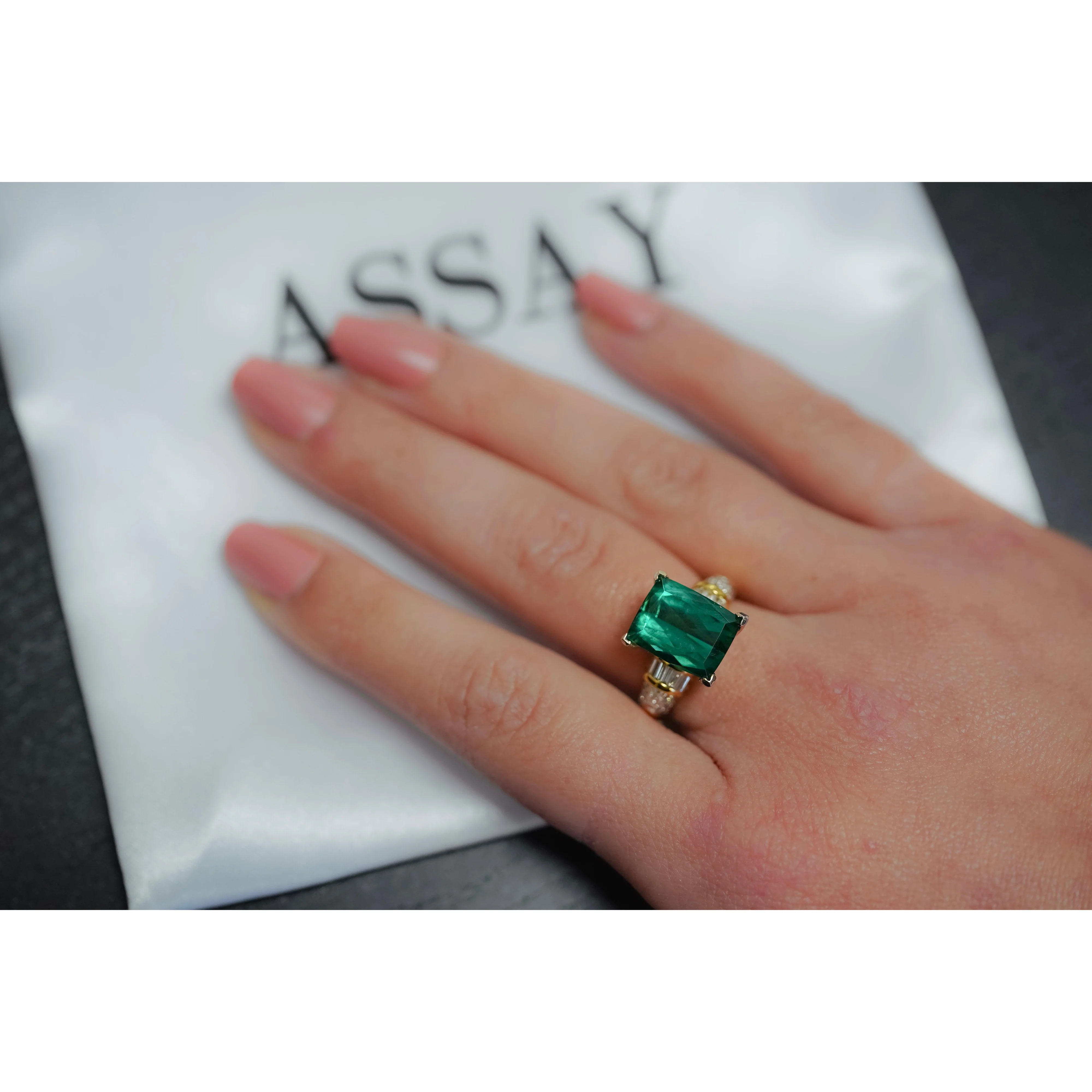 GIA Certified Rectangular Cut Blue-Green Indicolite Tourmaline and Diamond 18K Gold Ring - Image 6