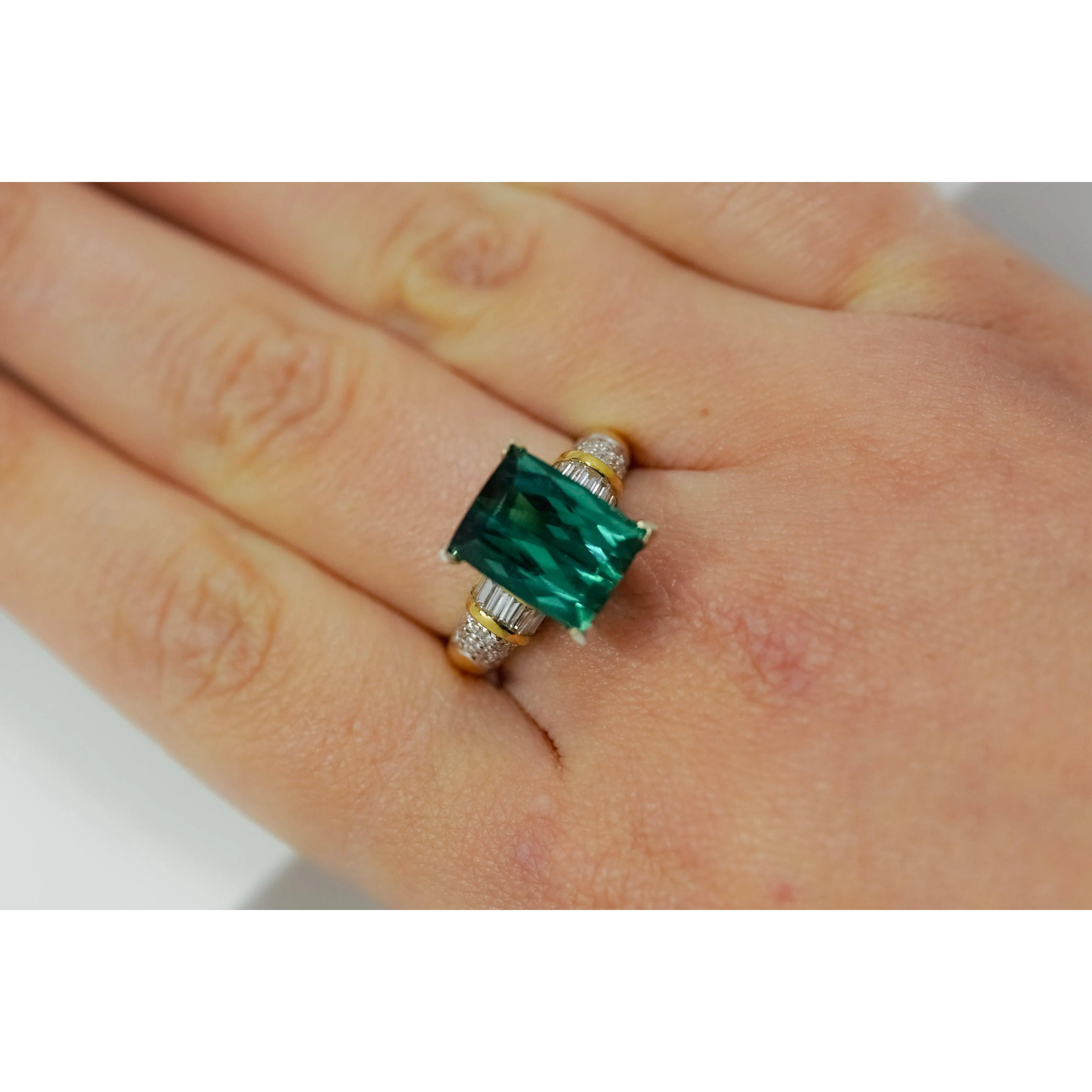 GIA Certified Rectangular Cut Blue-Green Indicolite Tourmaline and Diamond 18K Gold Ring - Image 7