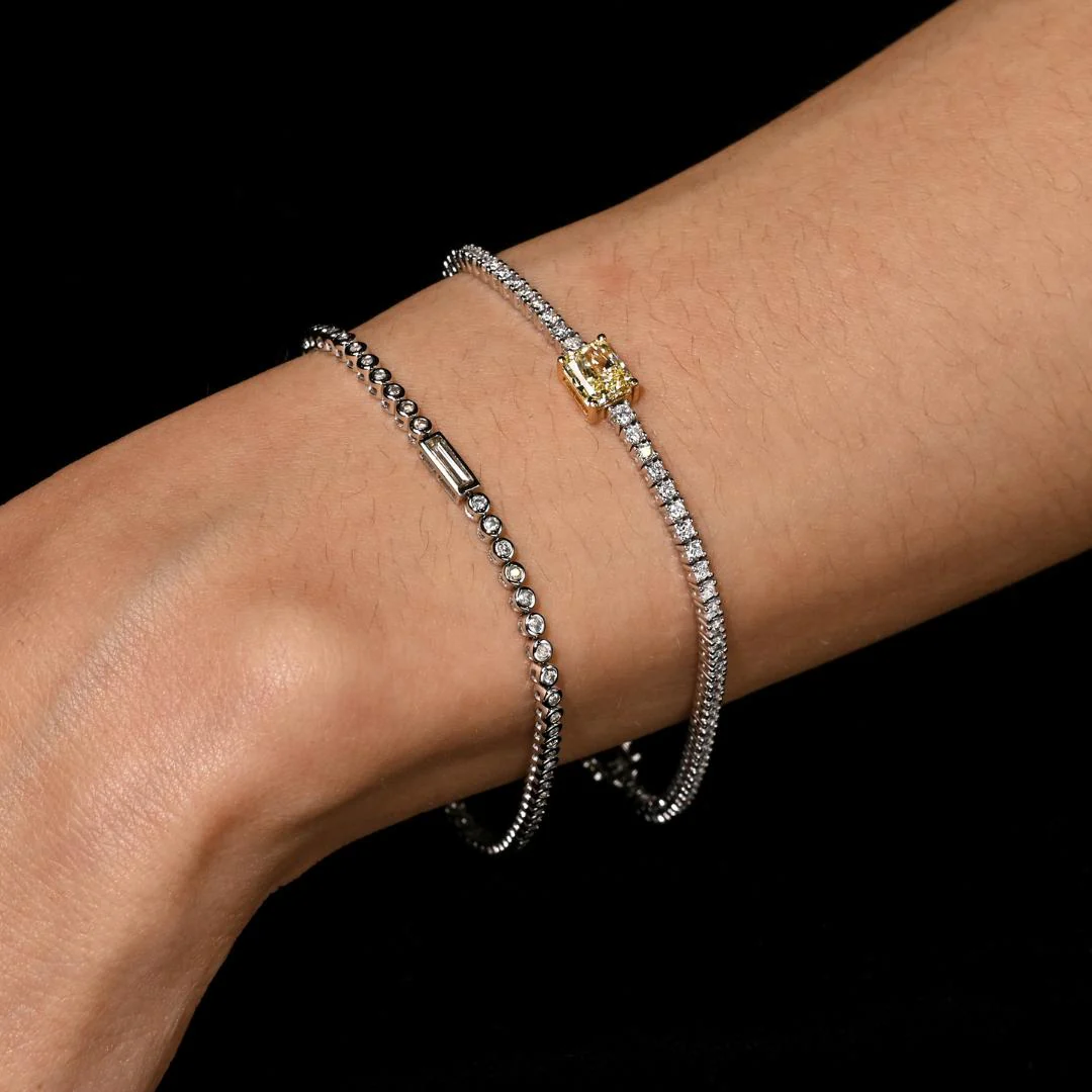 GIA Cert. 2.65 Carat Yellow Diamond Center 18K Tennis Bracelet - Image 4