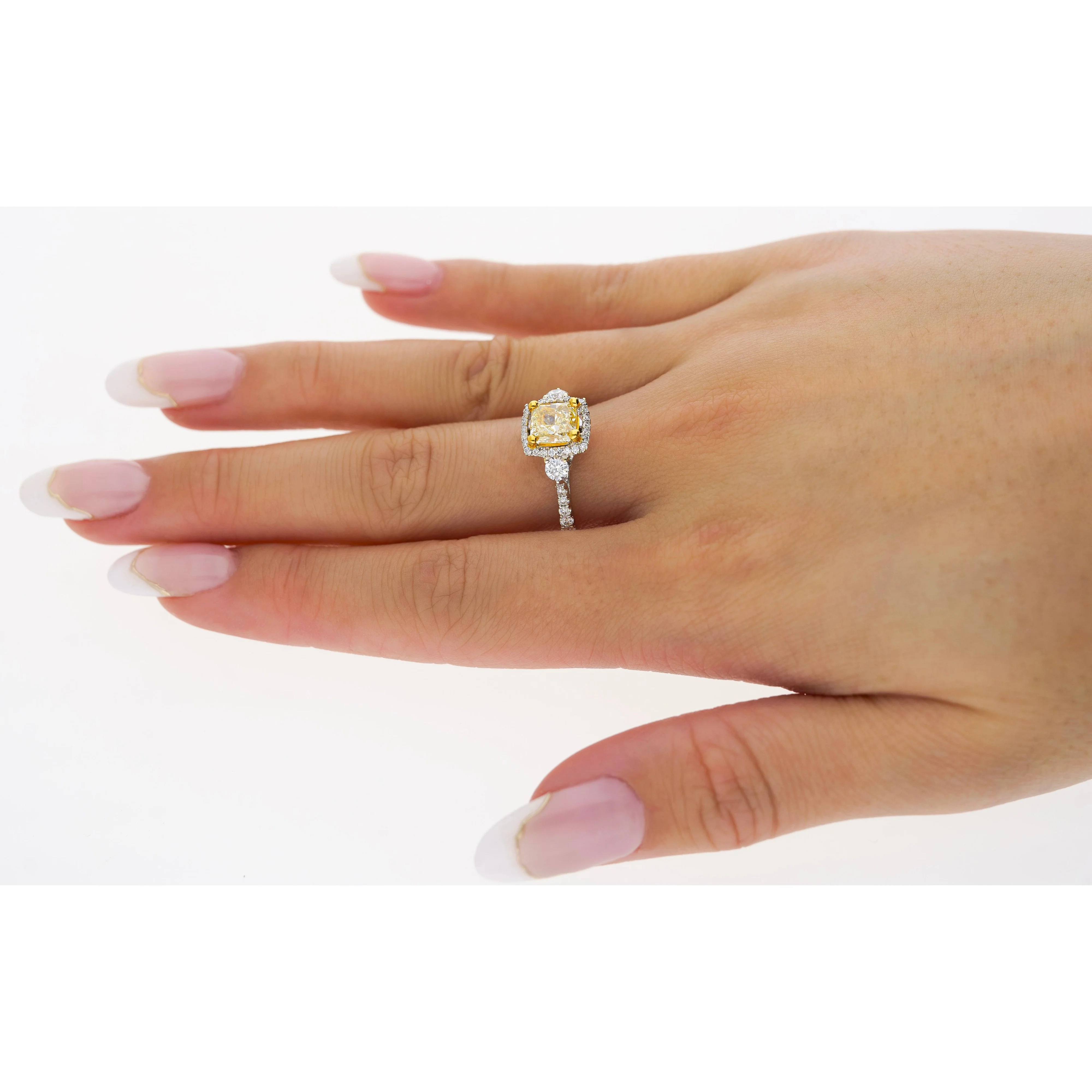 GIA Certified 1.24 Carat Radiant Cut Yellow (Y-Z) Diamond Engagement Ring in 18K White Gold - Image 9