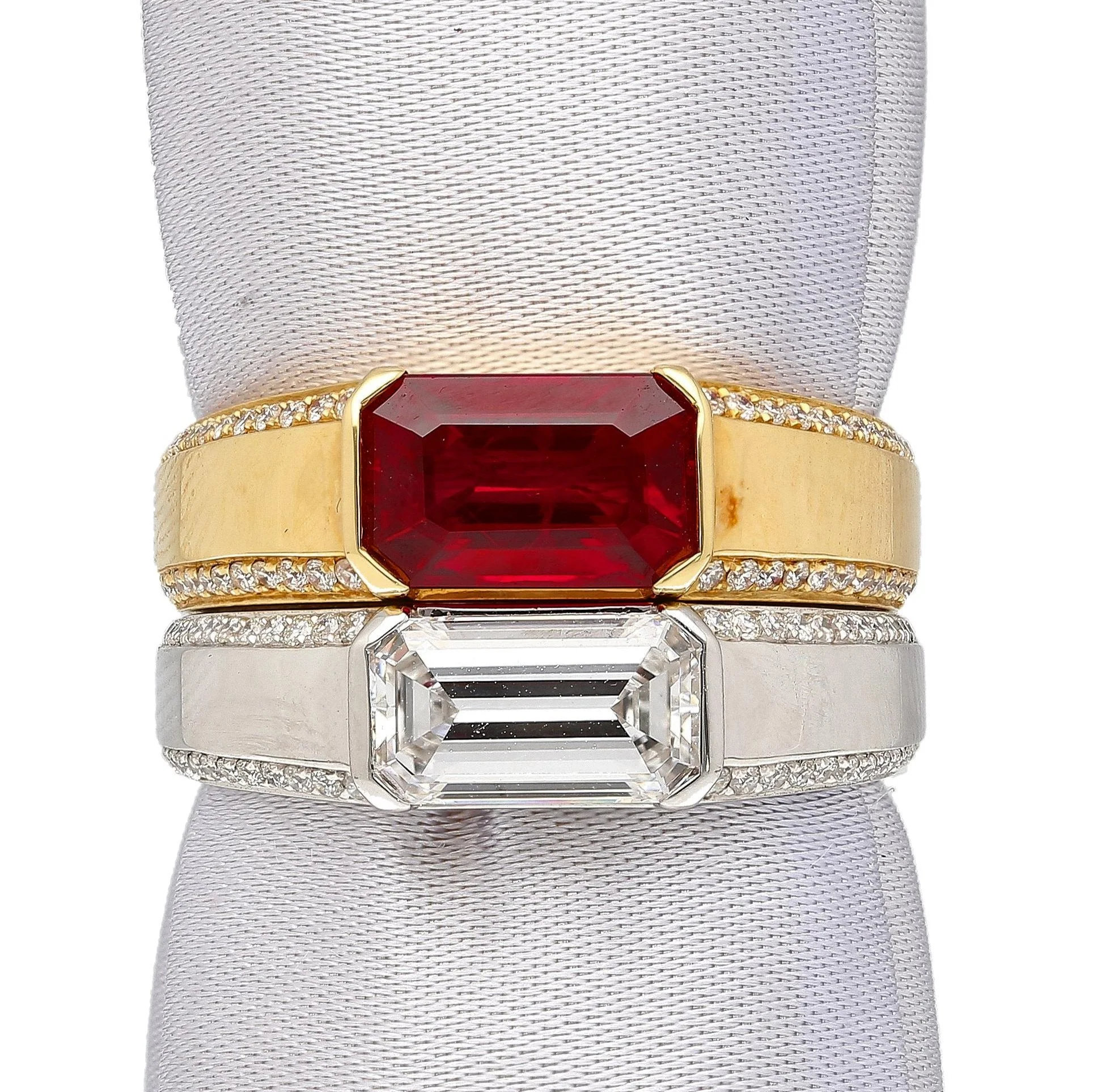 GIA Certified 1.33 Carat Emerald Cut D/VVS2 Diamond East West Band Ring - Image 6