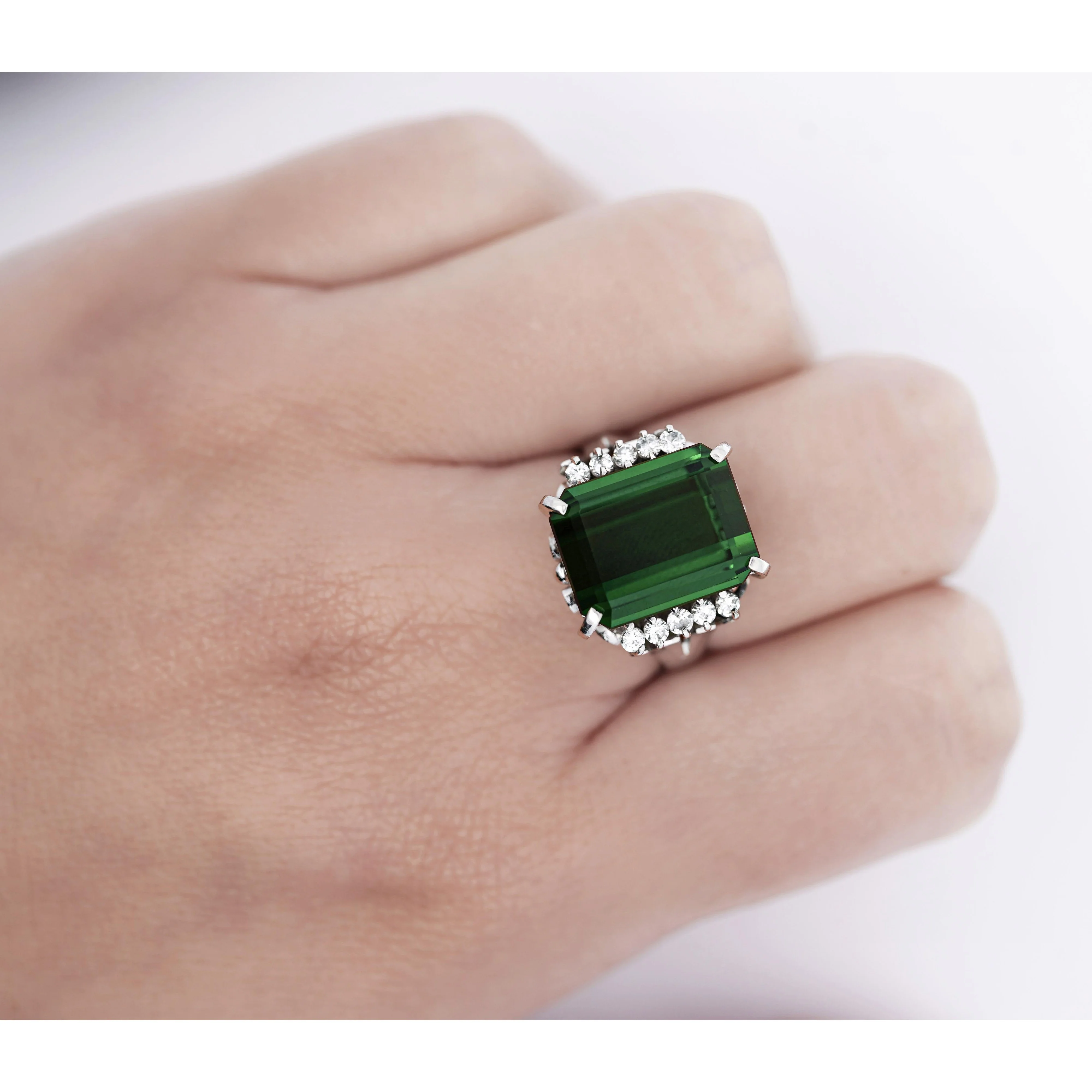 GIA Certified 11.22 Carat Green Tourmaline and Diamond Platinum Filigree Ring - Image 5