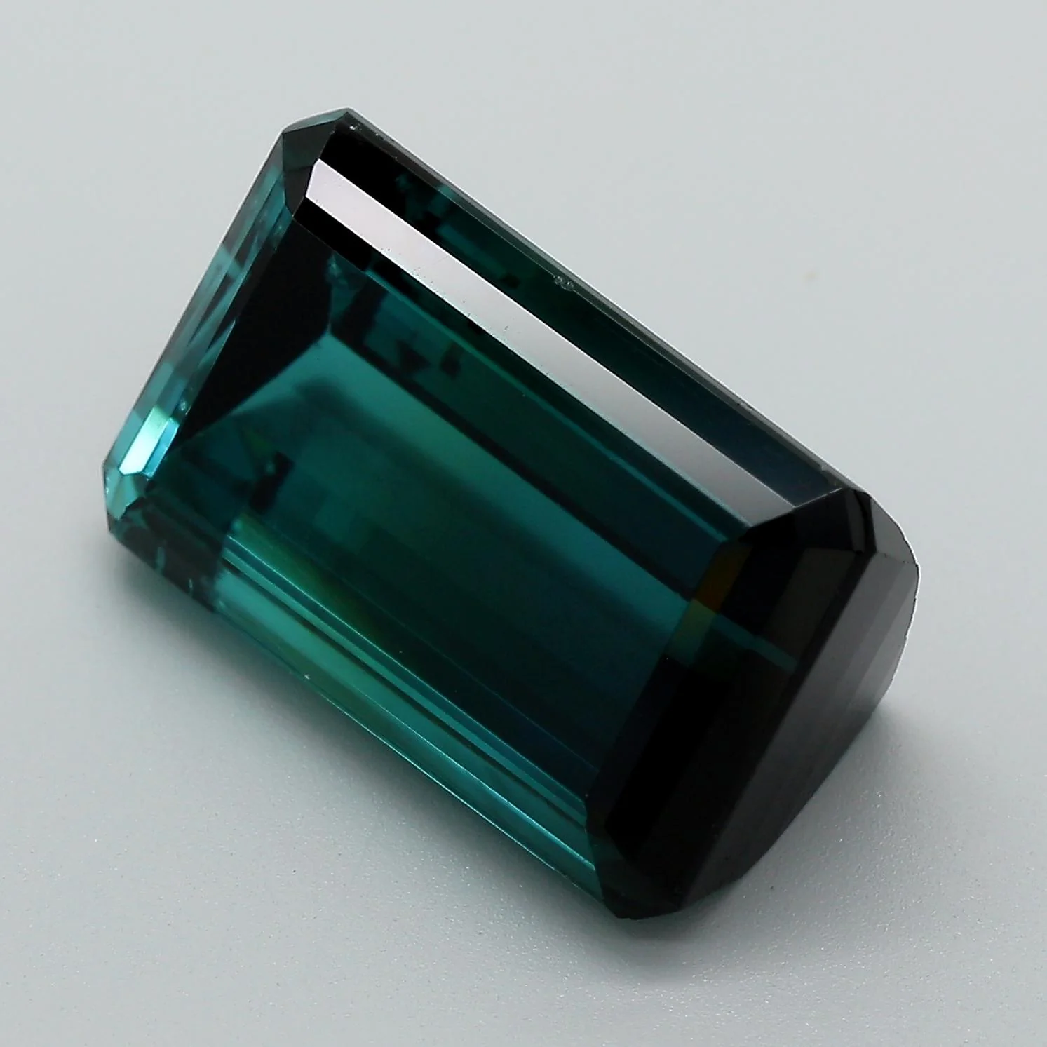 GIA Certified 12.95 Carat Emerald Cut Blue Indicolite Tourmaline Loose Gemstone - Image 10