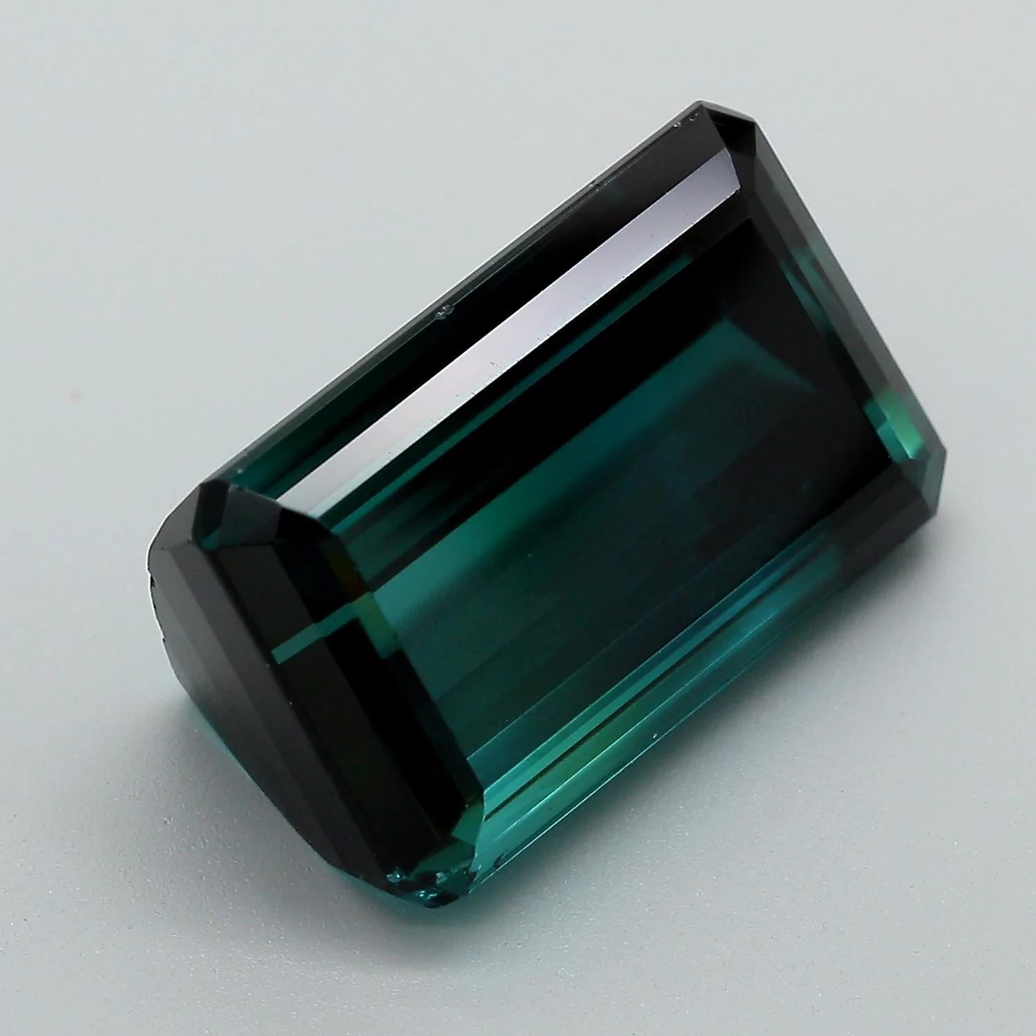 GIA Certified 12.95 Carat Emerald Cut Blue Indicolite Tourmaline Loose Gemstone - Image 4