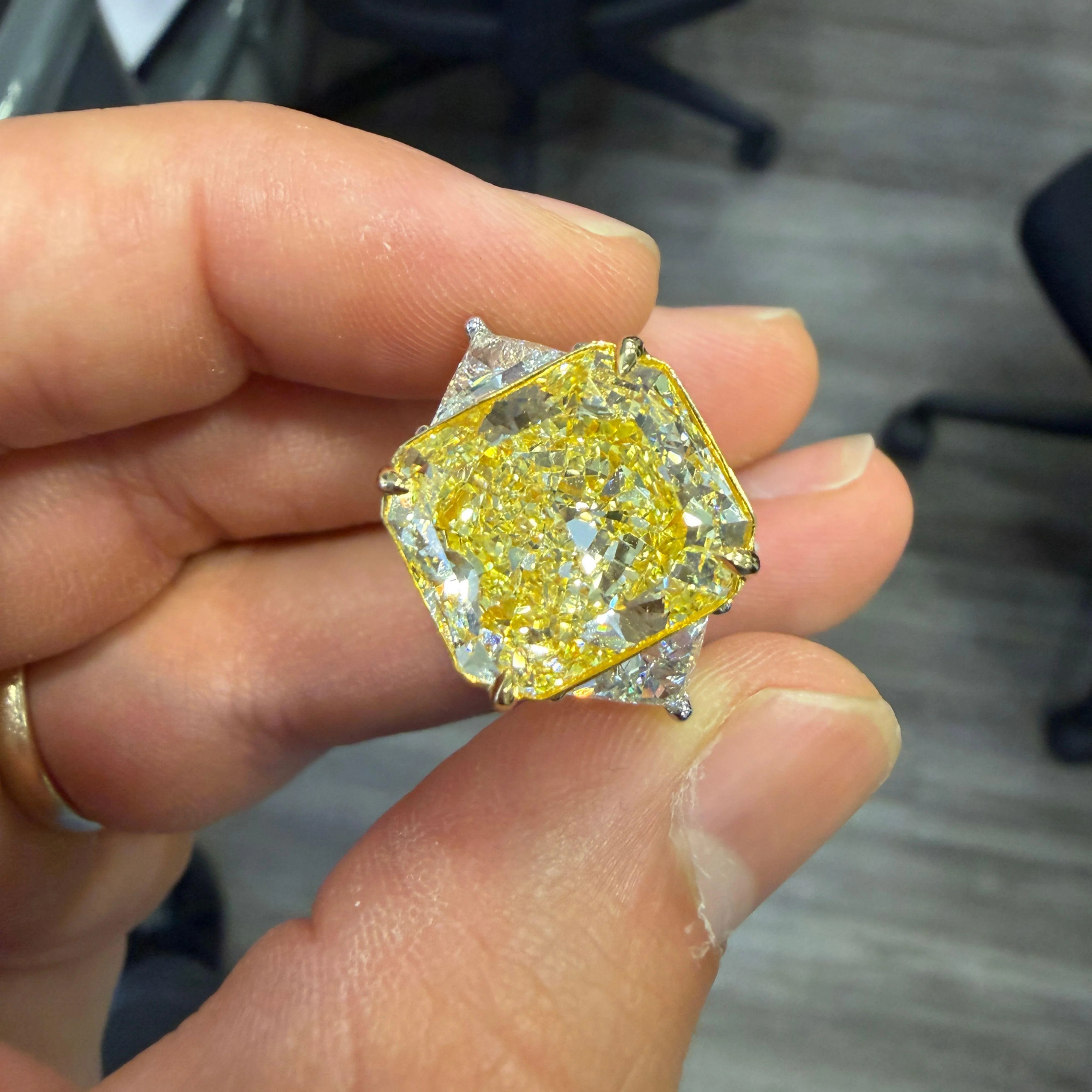 GIA Certified 13.03 Carat Flawless Radiant Fancy Yellow Diamond Ring - Image 10