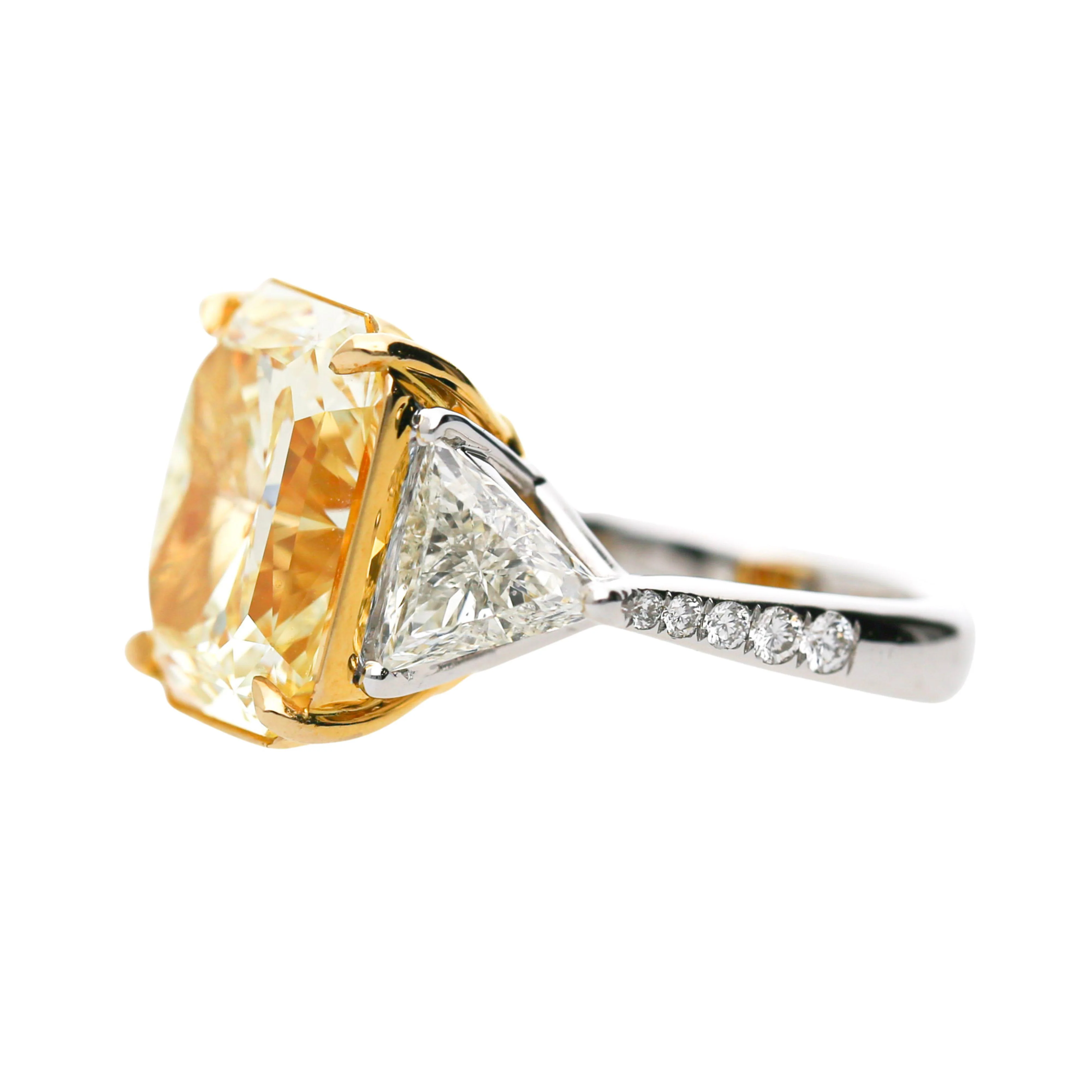 GIA Certified 13.03 Carat Flawless Radiant Fancy Yellow Diamond Ring - Image 5