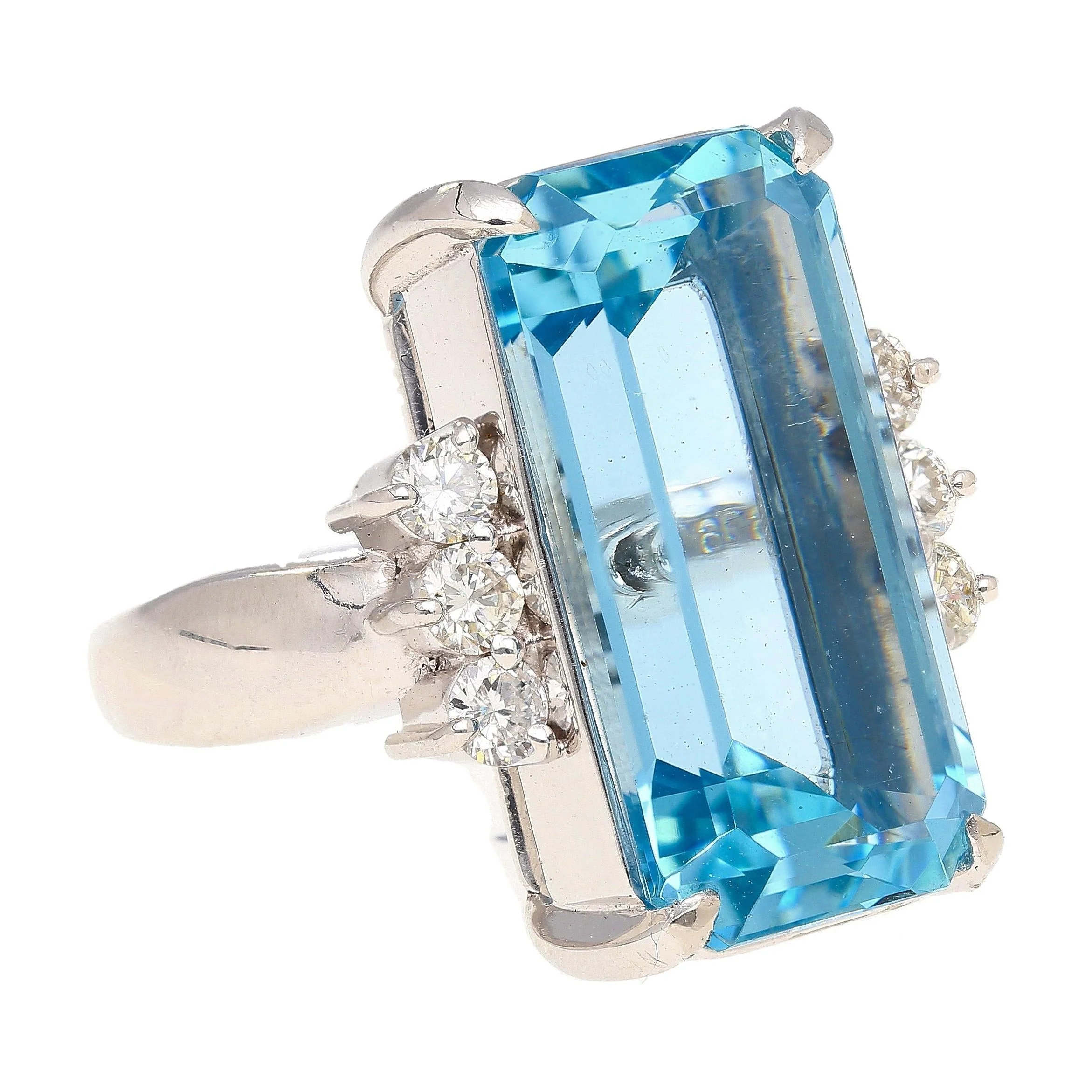 GIA Certified 16.70 Carat Aquamarine and Diamond Vintage Cocktail Ring - Image 3