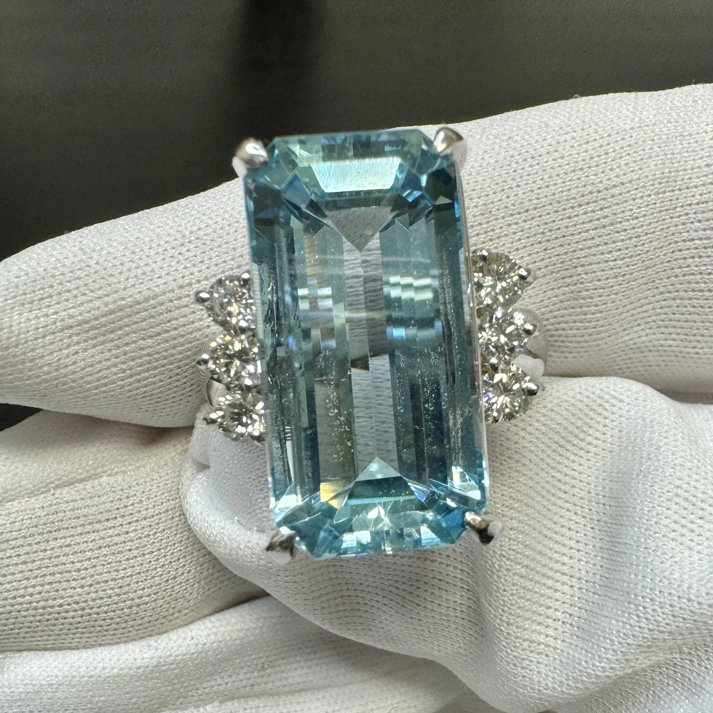 GIA Certified 16.70 Carat Aquamarine and Diamond Vintage Cocktail Ring - Image 9
