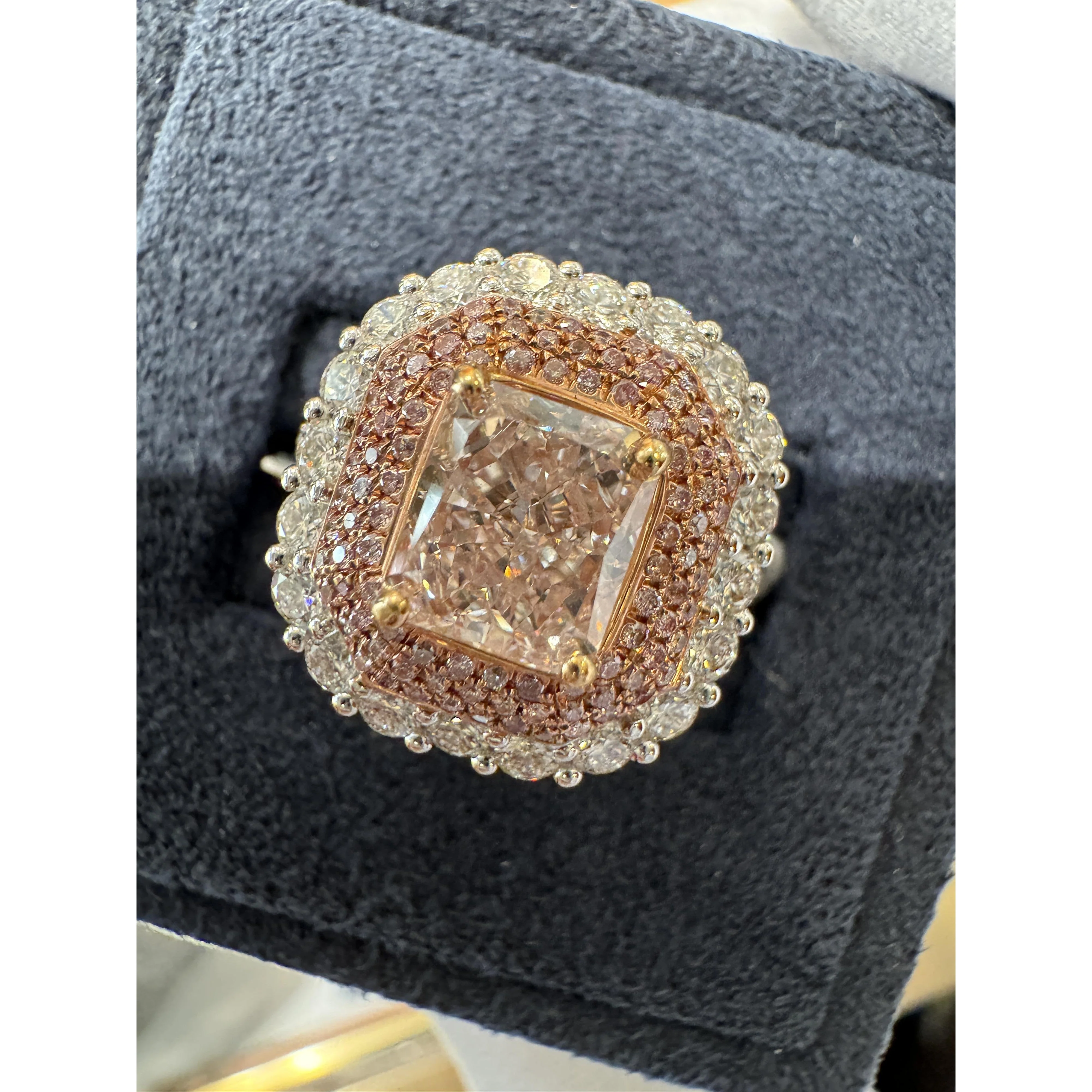 GIA Certified 2.69ct Fancy Orangy Pink Diamond Halo Ring - Image 9