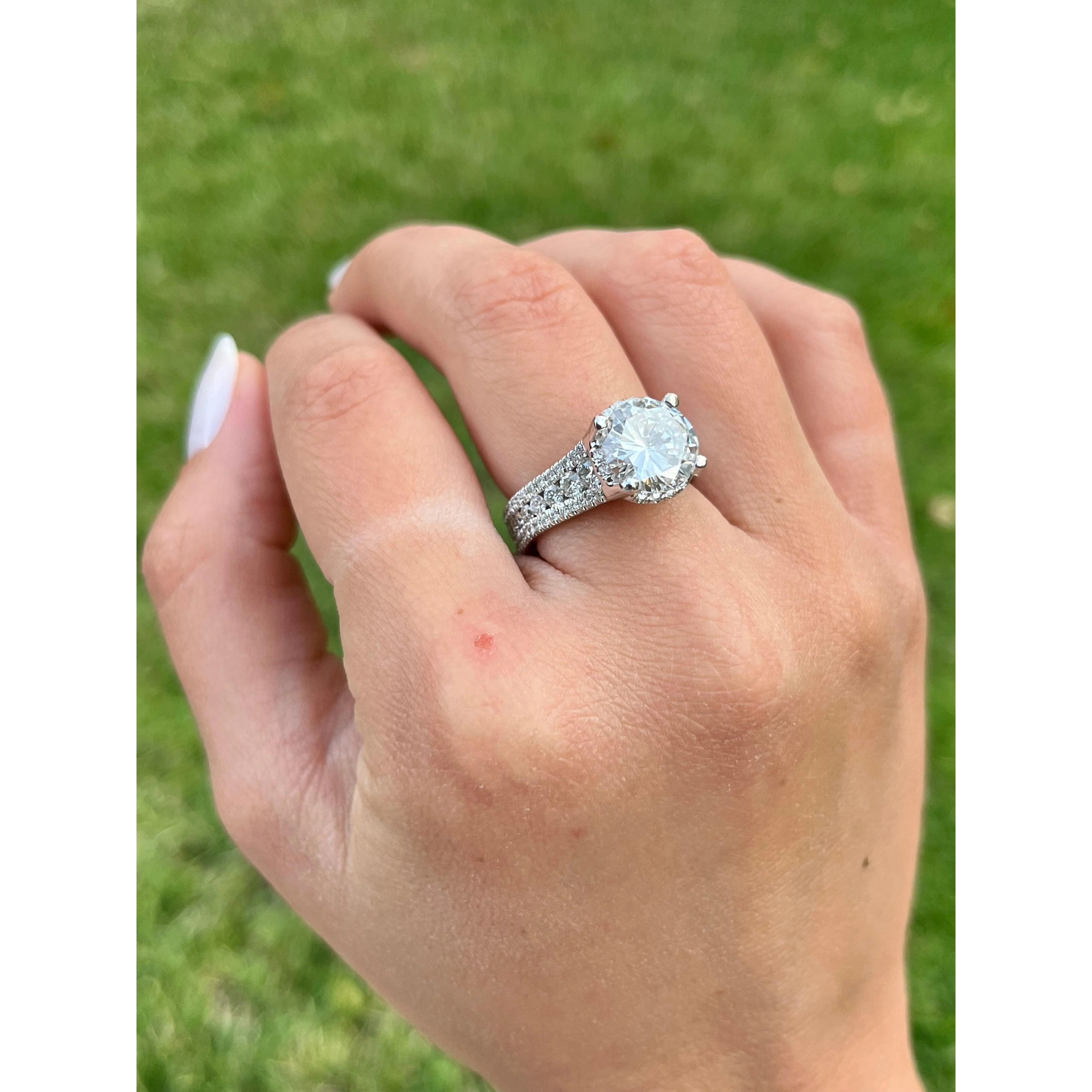 GIA Certified 3.02ct, G Color, I1 Clarity, Diamond With Hidden Diamond Halo 18k White Gold Ring - Image 5