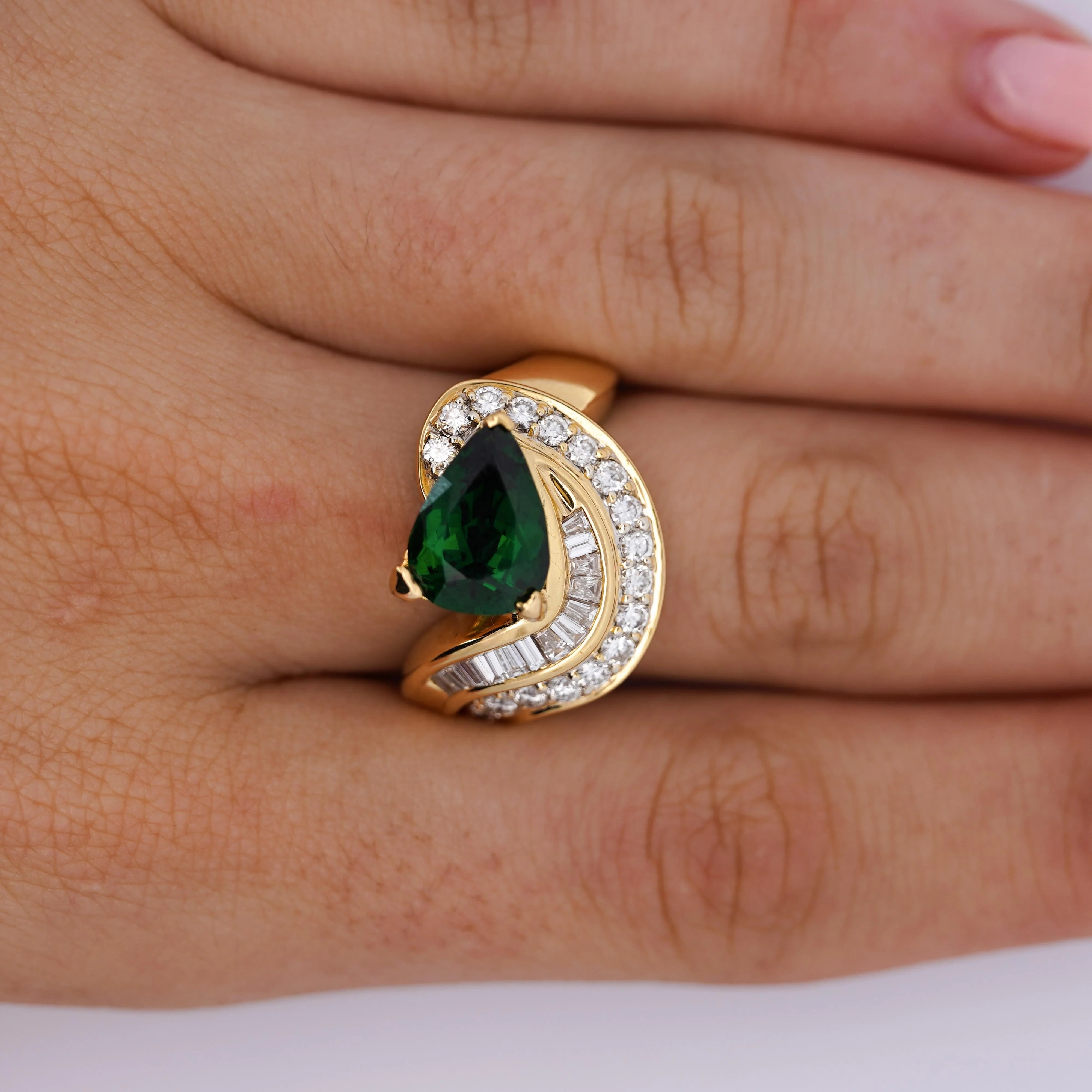 GIA Certified 3.55ct Pear Cut Tsavorite Diamond Cocktail Ring - Image 3