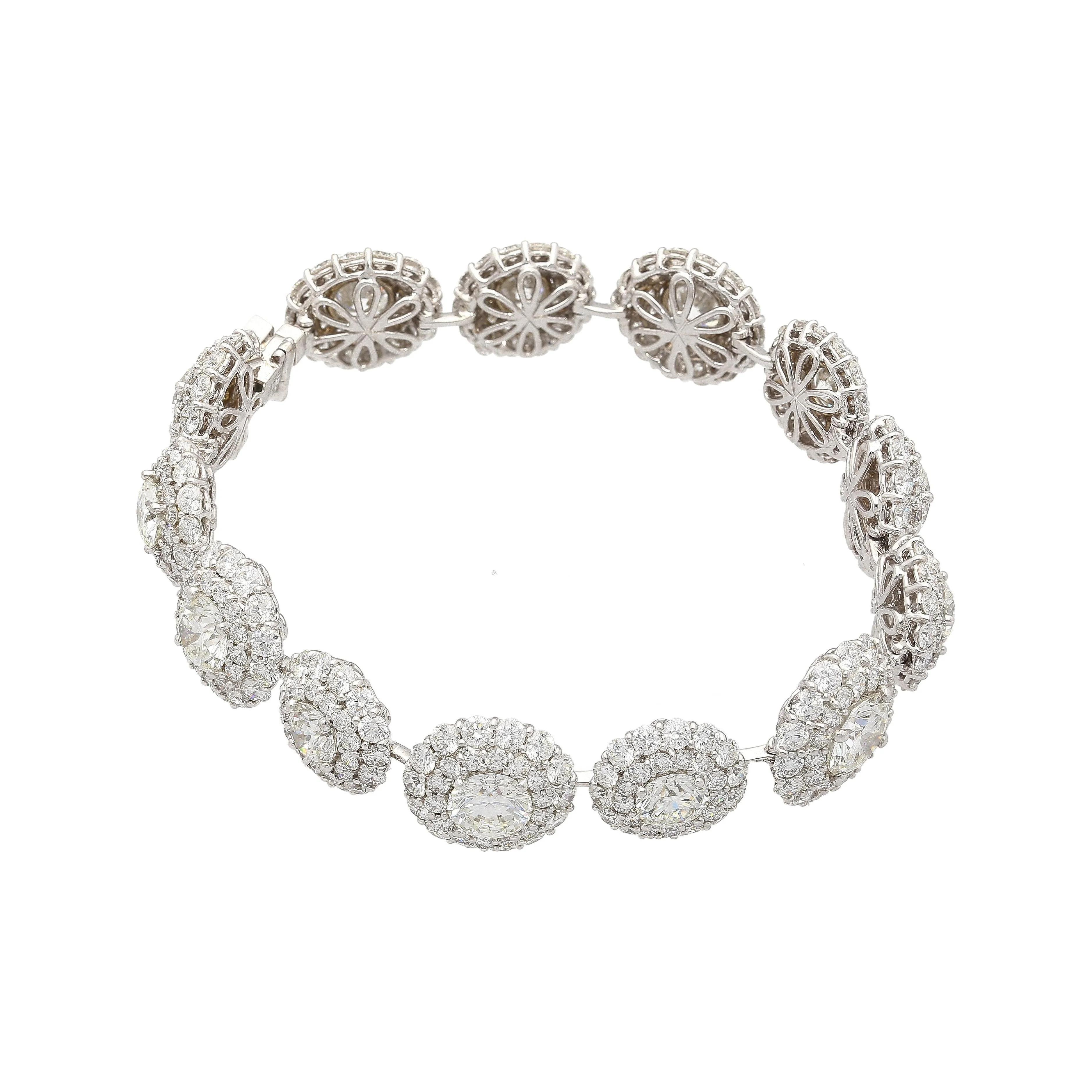 GIA Certified 30 Carat Round Diamond Circle Link Bracelet in 18K White Gold - Image 3