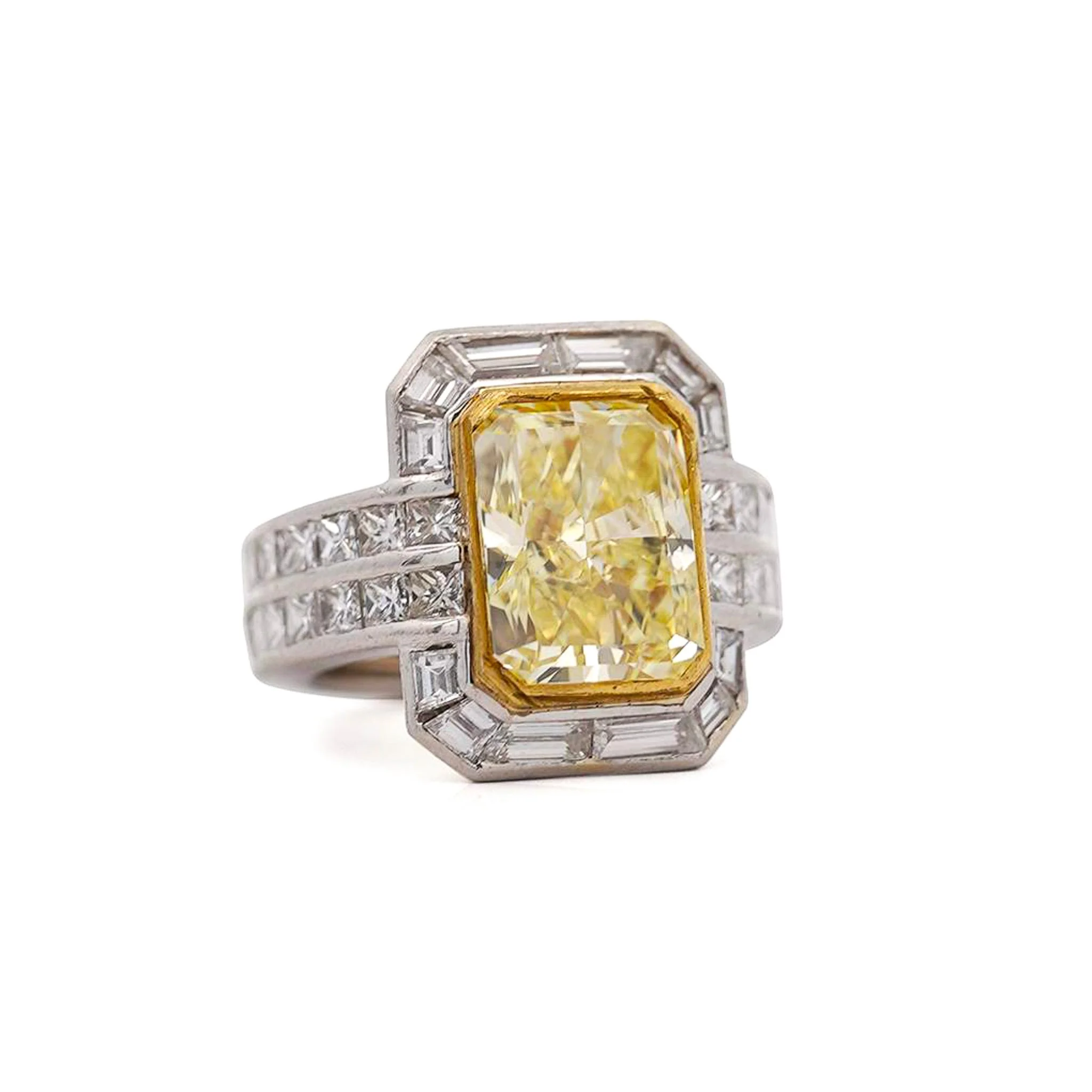GIA Certified 4.12 Carat Fancy Yellow VS1 Radiant Diamond Halo Engagement Ring - Image 3