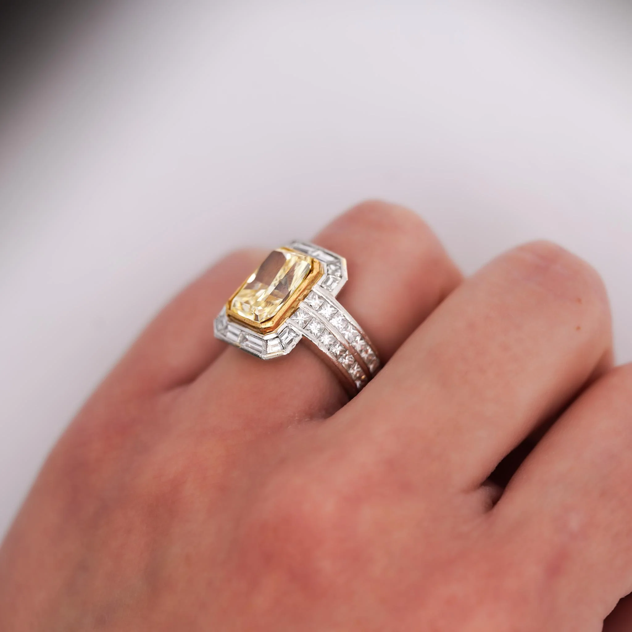 GIA Certified 4.12 Carat Fancy Yellow VS1 Radiant Diamond Halo Engagement Ring - Image 9