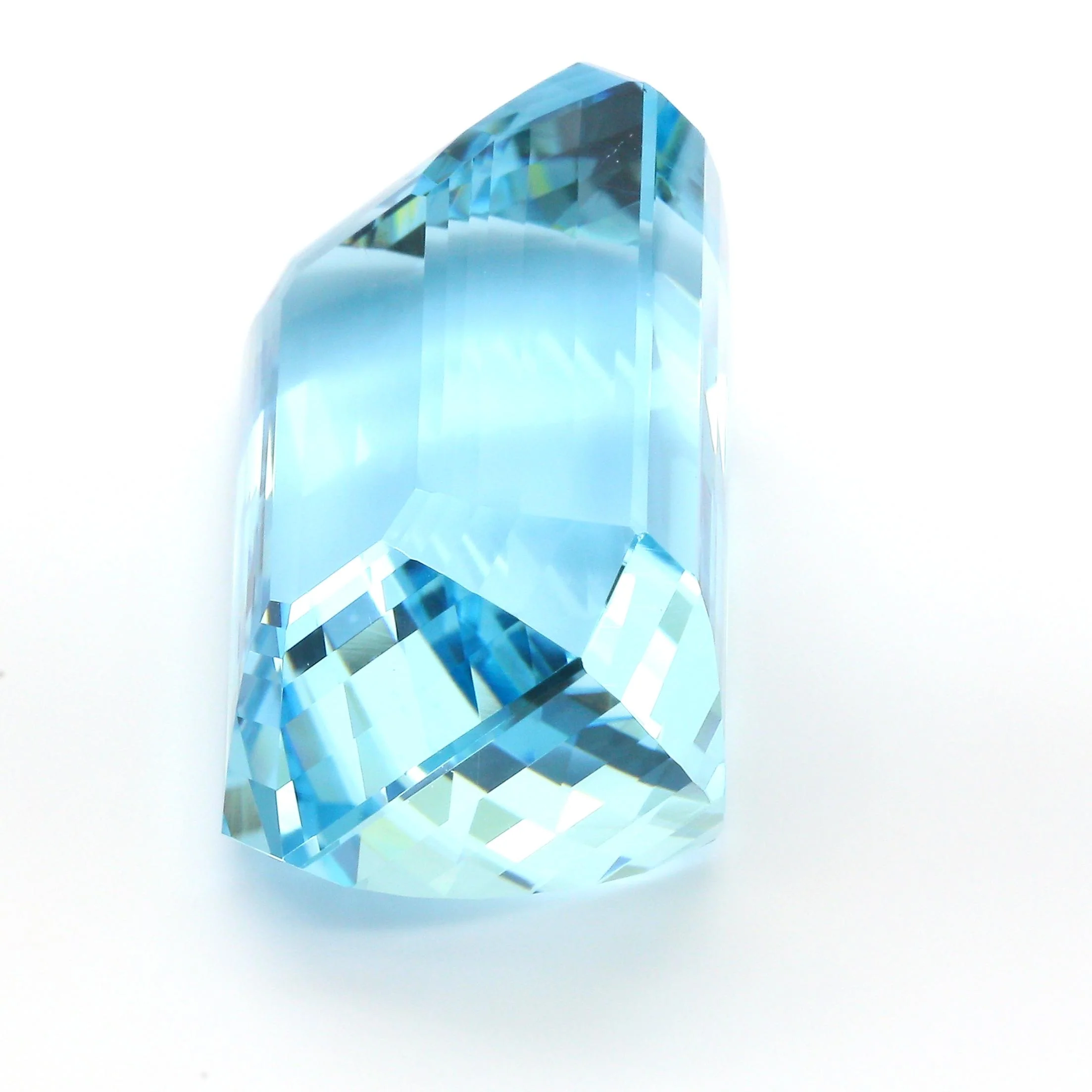 GIA Certified 47.02 Carat Emerald Cut Loose Aquamarine - Image 7