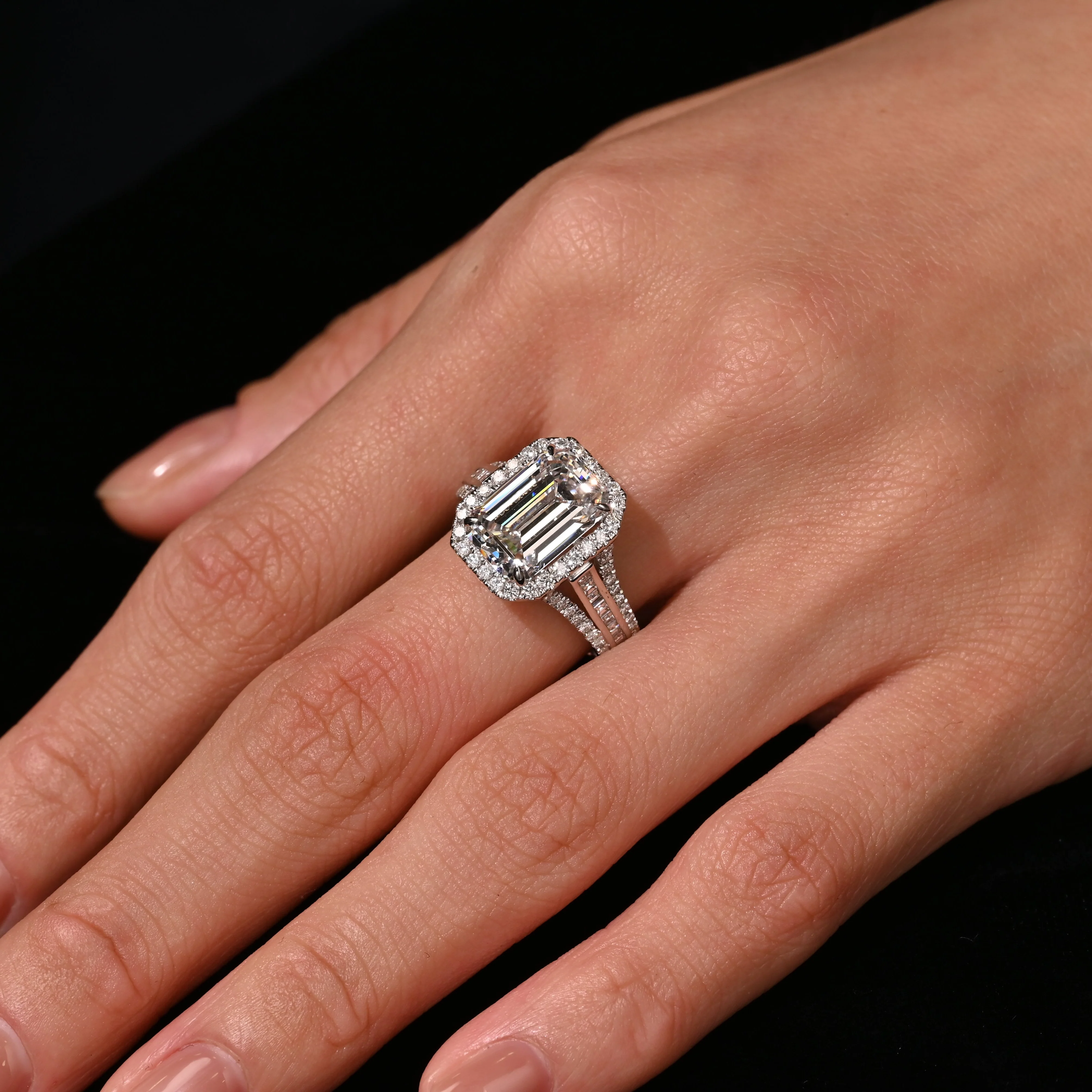 GIA Certified 5.09 Carat D Color VVS2 Clarity Emerald Cut Diamond 18K Ring - Image 3