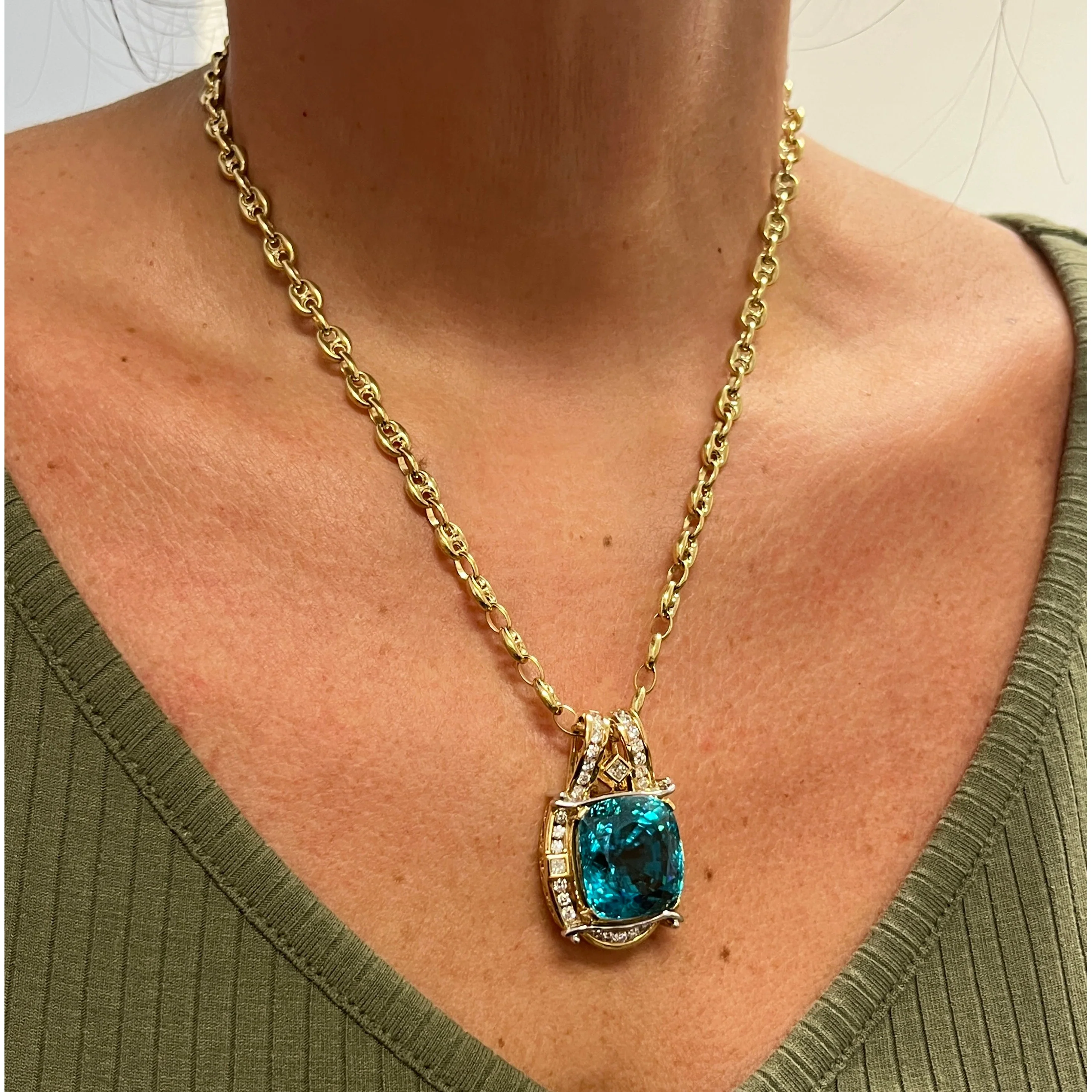 Rare GIA Certified 50 Carat Greenish Blue Zircon Pendant Necklace with Diamonds in Platinum & 18K Yellow Gold - Image 4