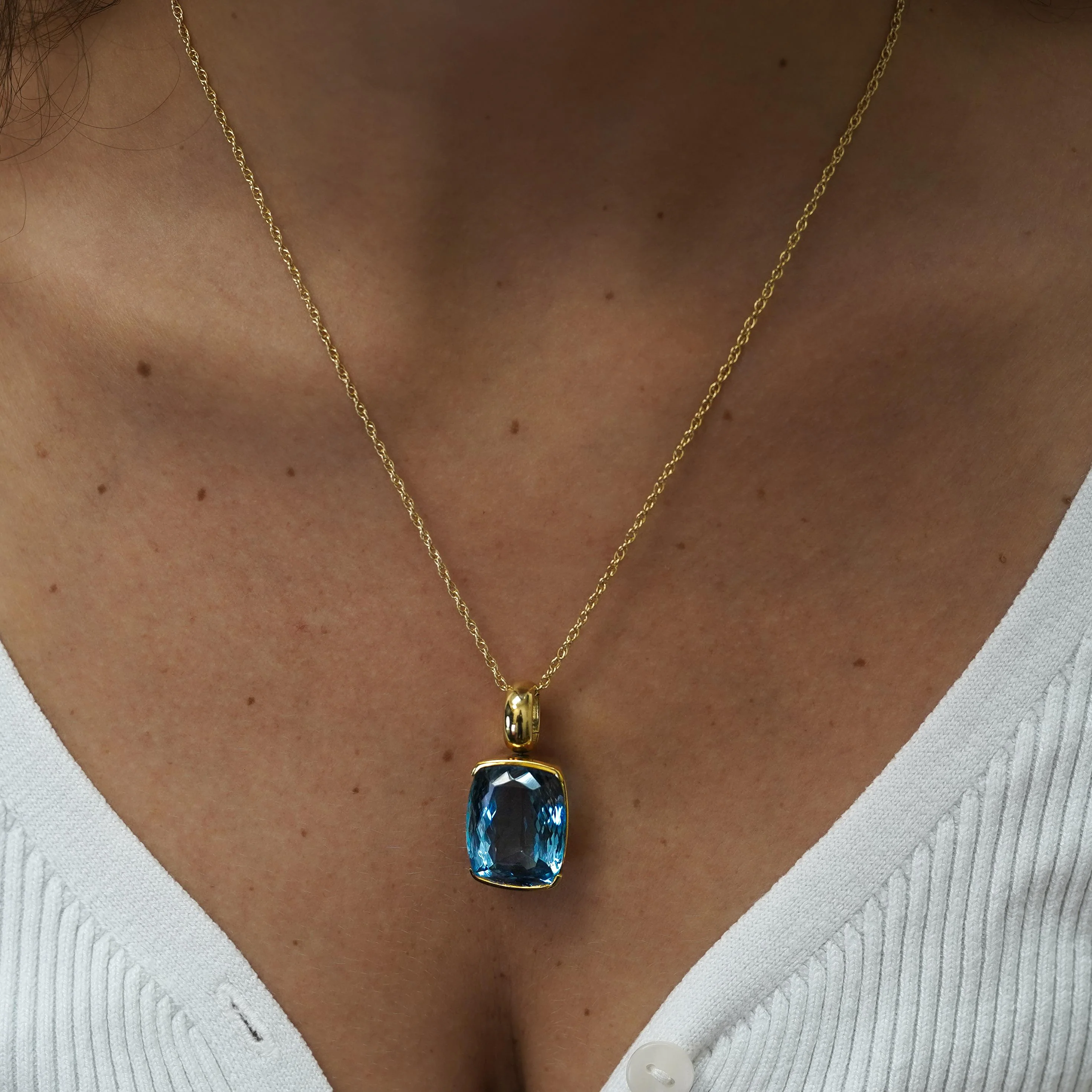 GIA Certified Cushion Cut Blue Topaz in 18K Gold Bezel Pendant Necklace - Image 2