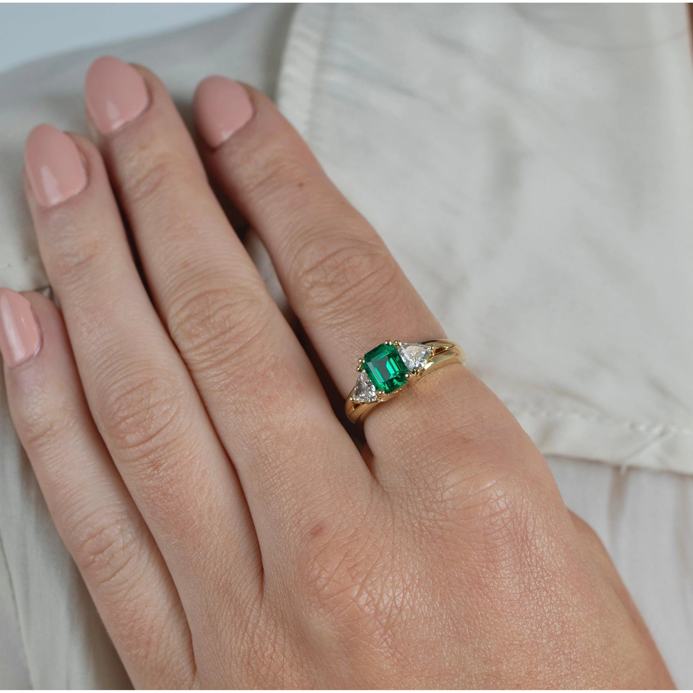 GIA Certified Minor Oil Zambian Emerald & Trillion Diamond 3-Stone Ring in 18K - Image 4