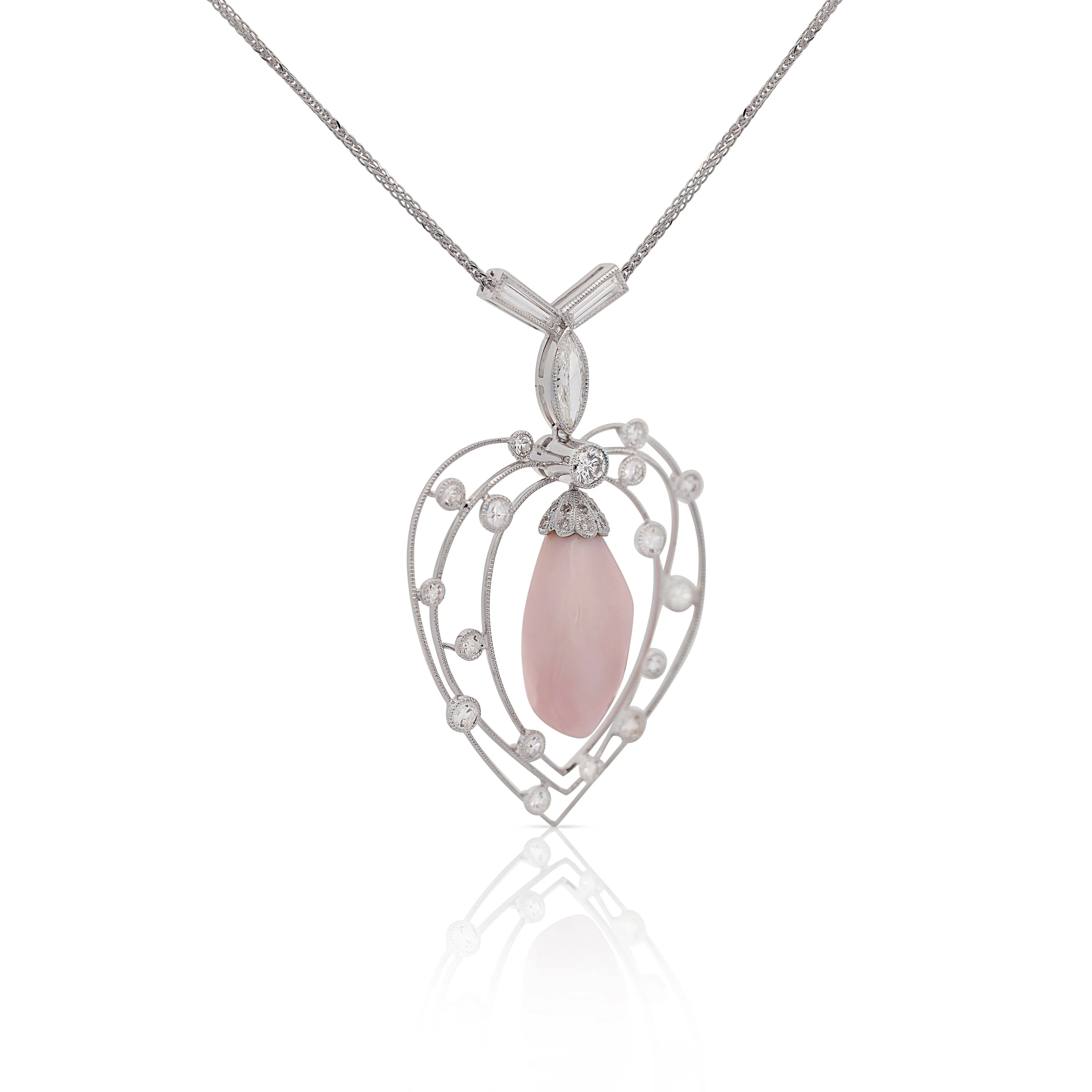 GIA Certified Natural Pink Saltwater Conch Pearl Vintage Necklace - Image 4