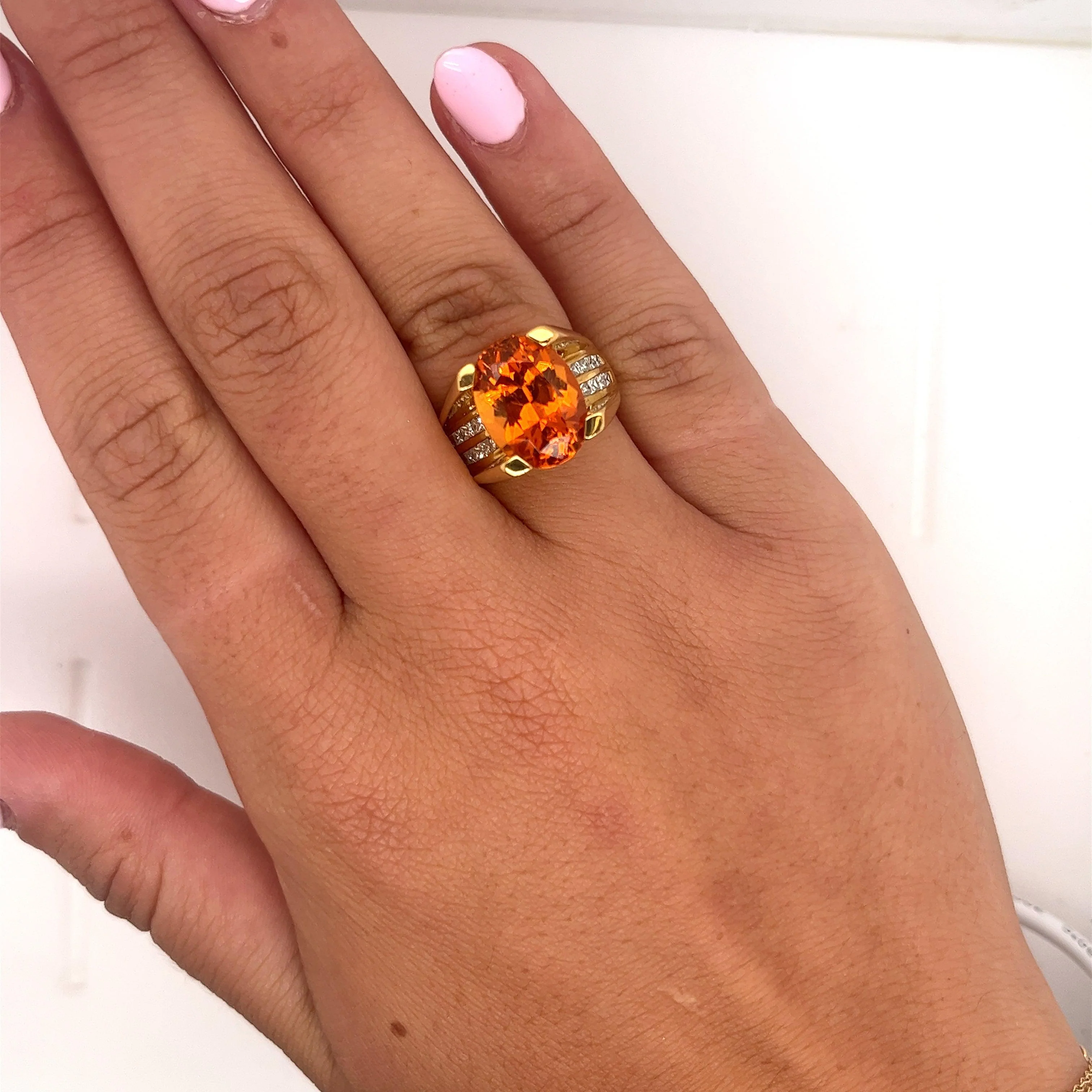 GIA Certified Oval Cut 13.5 Carat Mandarine Orange Spessartine Garnet Ring - Image 6