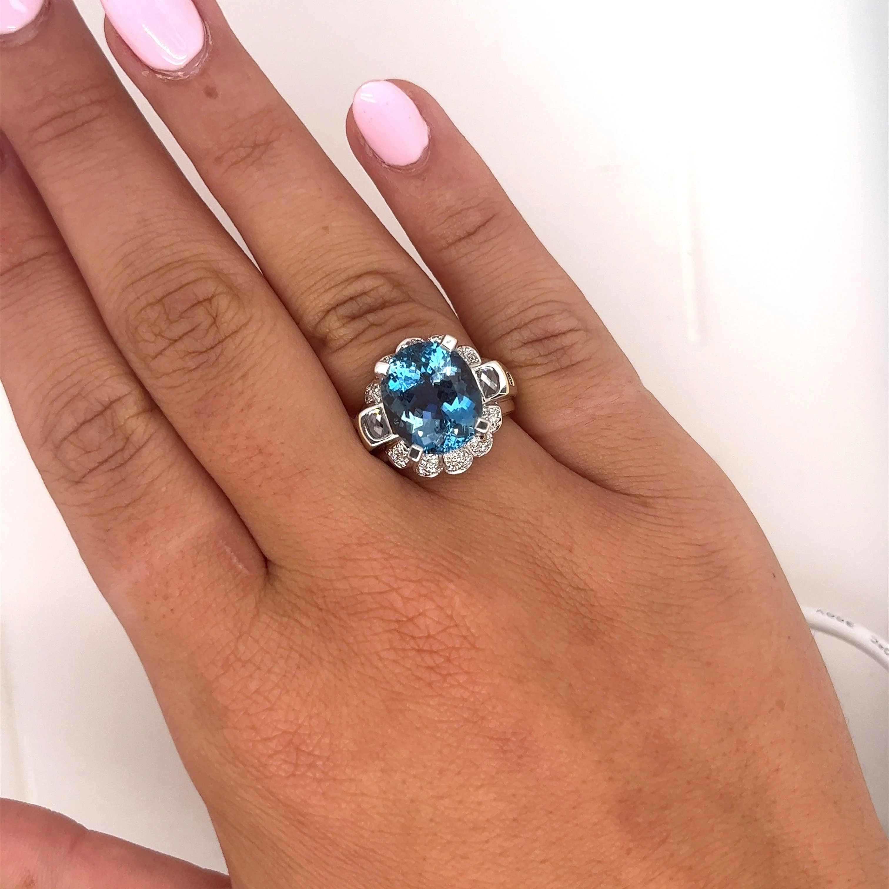 GIA Certified Oval Cut 9.5 Carat Natural Aquamarine Vintage Retro Ring - Image 5