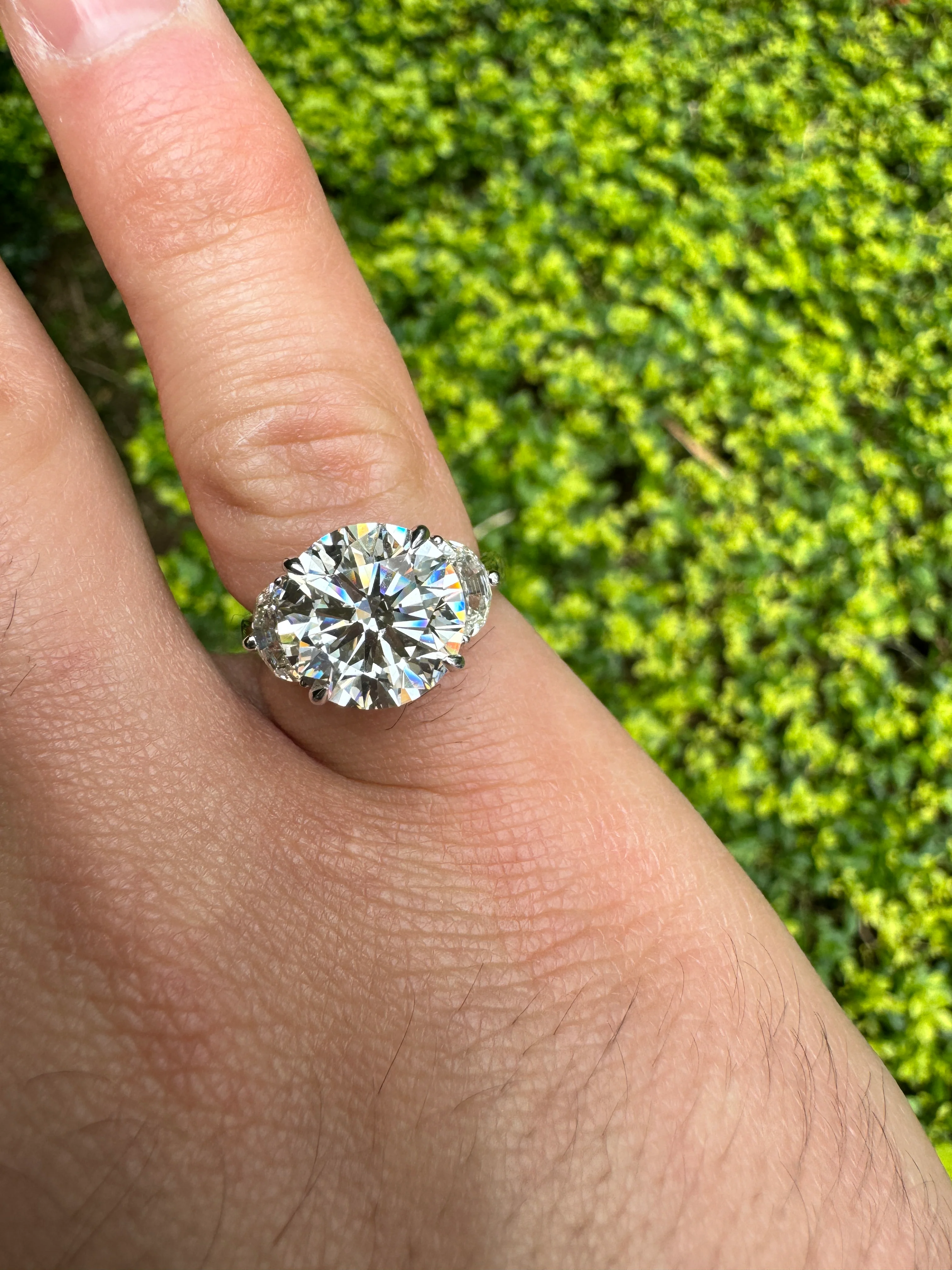GIA Certified 5.03 Carat J/VVS1 Round Cut Diamond Ring Half Moon Cut Side Stones - Image 4