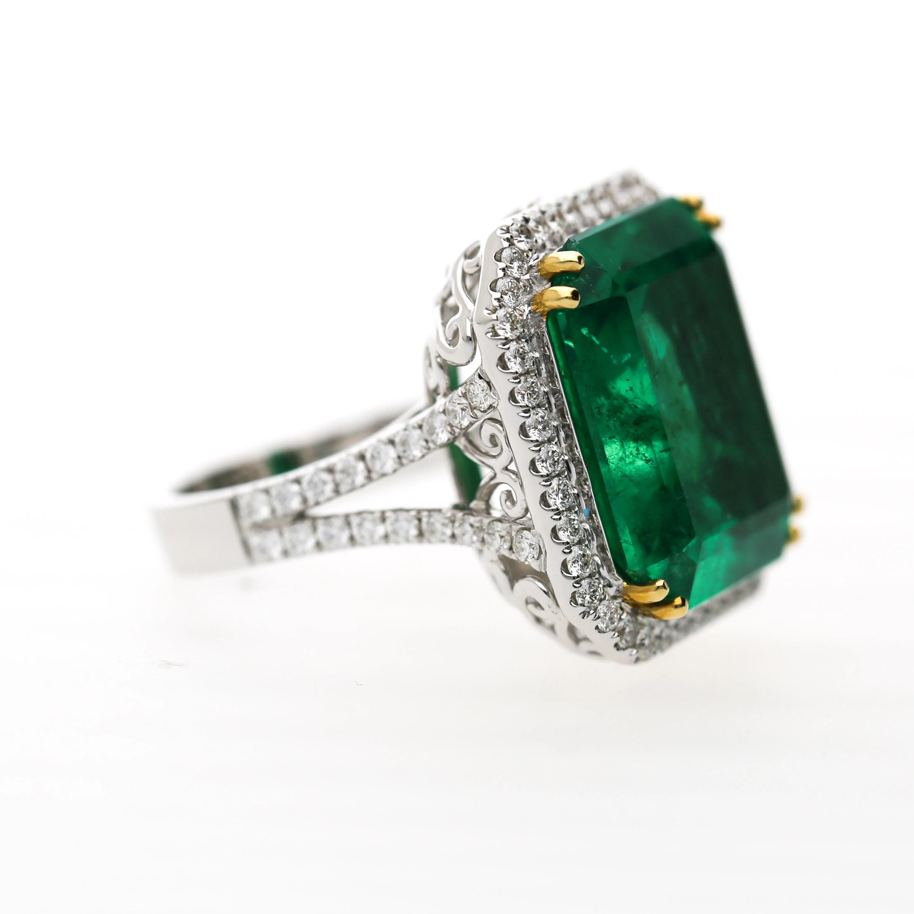 GRS Cert. 17.73 Carat Minor Oil Colombian Emerald Ring - Image 4