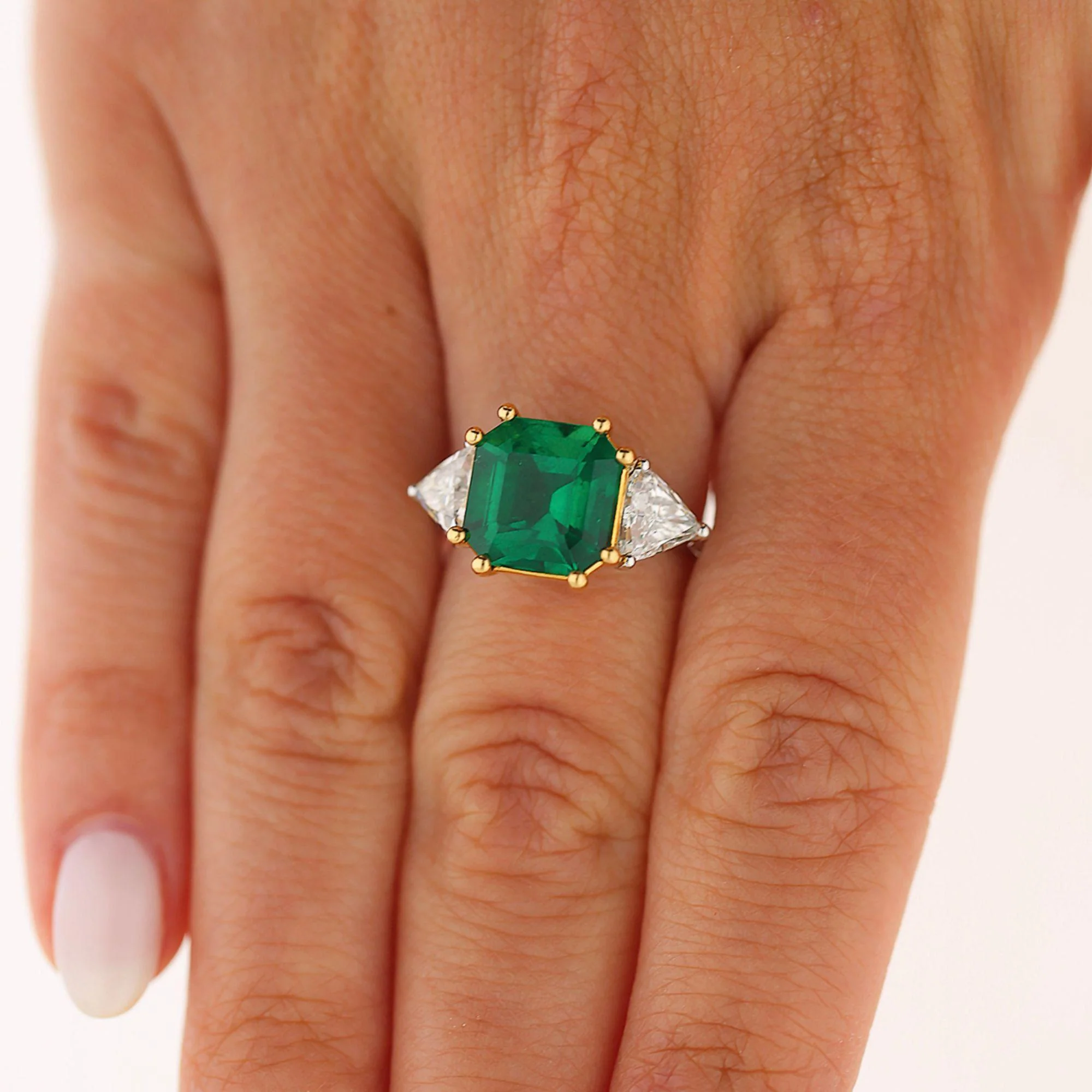 GRS Cert. 4.37 Carat Vivid Green Muzo Colombian Emerald Diamond 3 Stone Ring - Image 9