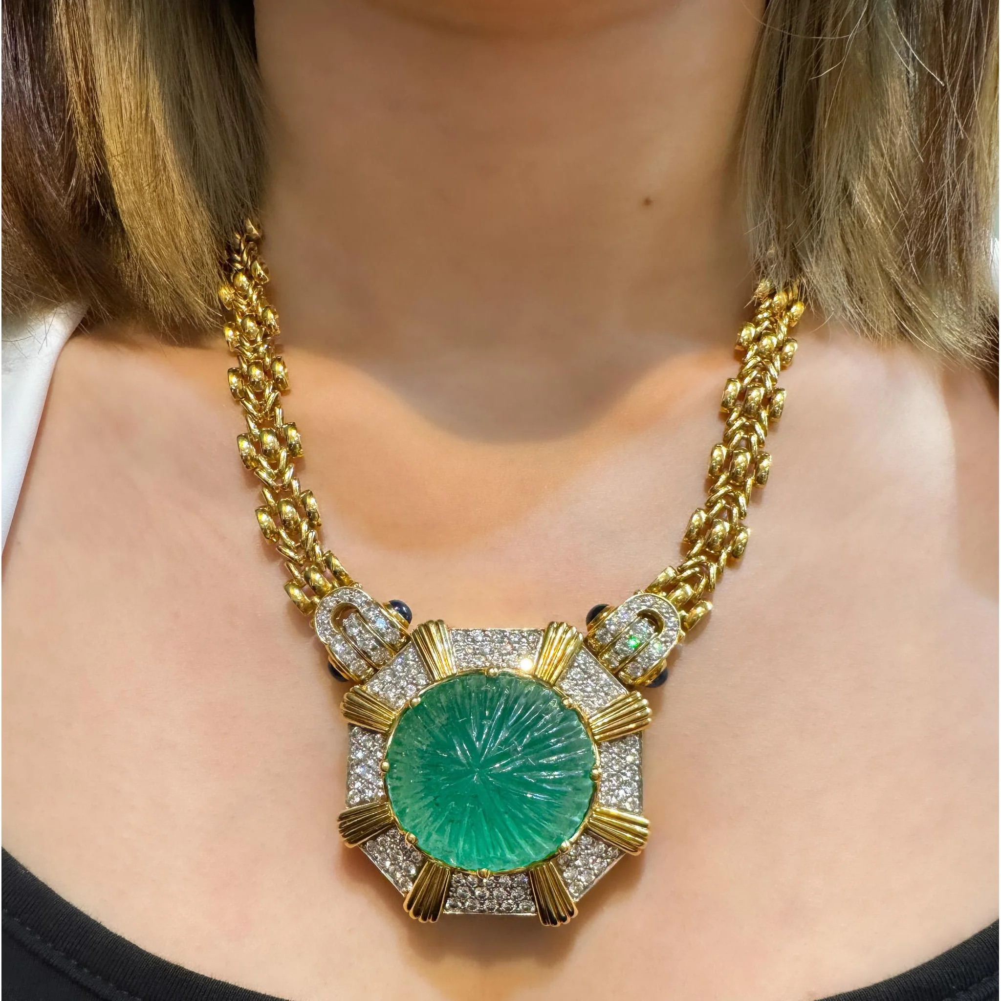 GRS Certified 108 Carat Carved Pastel Green Emerald Regal Pendant Necklace - Image 7