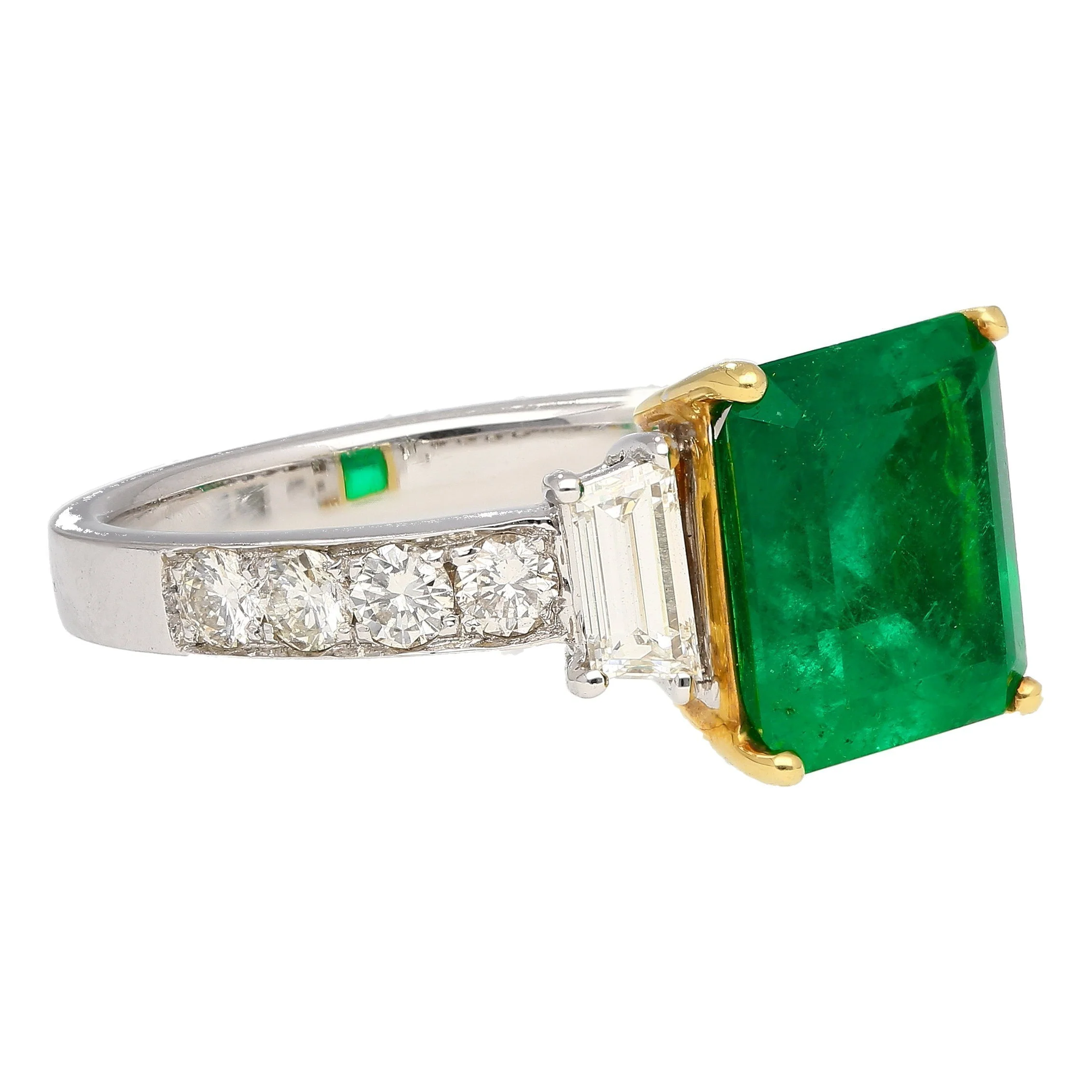 GRS Certified 3.16 Carat Vivid Green Minor Oil Colombia Emerald and Diamond 18K Ring | GRS Appendix. - Image 5