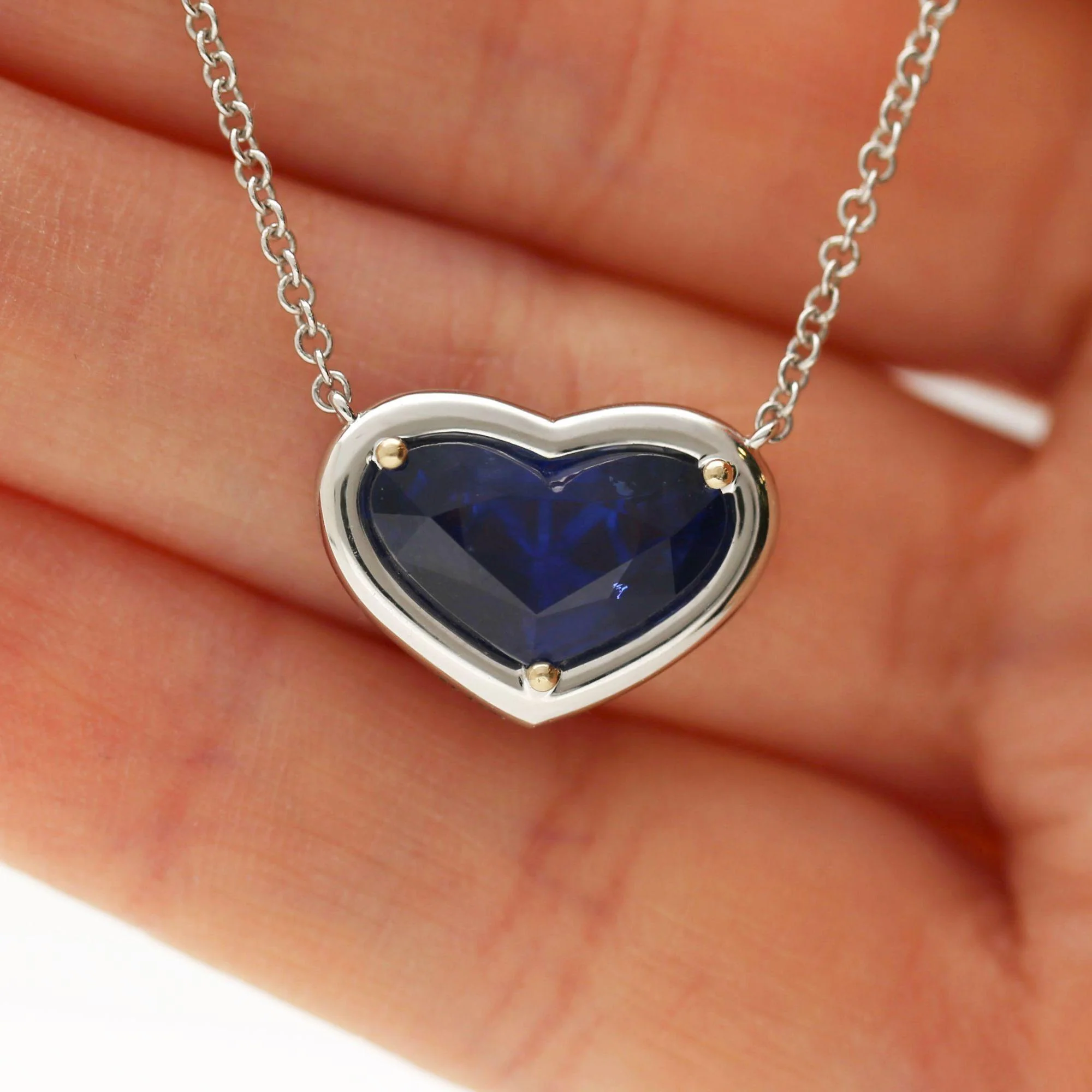 GRS Certified 4.13 Carat Heart Sapphire Diamond 18K White Gold Pendant Necklace - Image 6