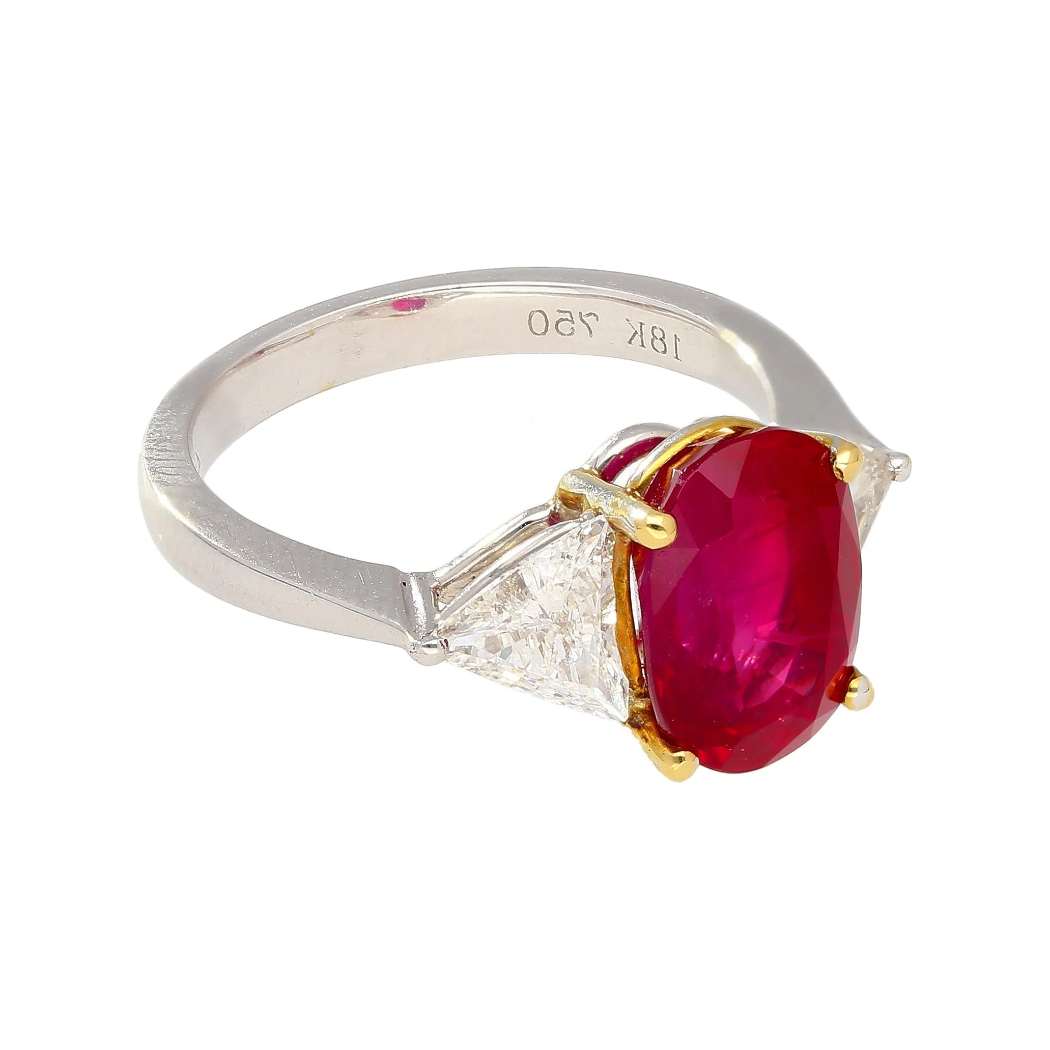 Gubelin Certified 4.47 Oval Cut Ruby with Trillion Cut Diamond Sides in 18K White Gold Ring - Image 3