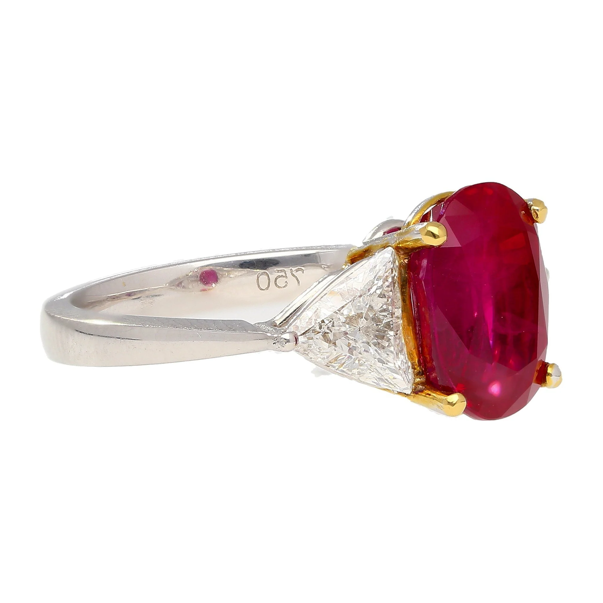 Gubelin Certified 4.47 Oval Cut Ruby with Trillion Cut Diamond Sides in 18K White Gold Ring - Image 4