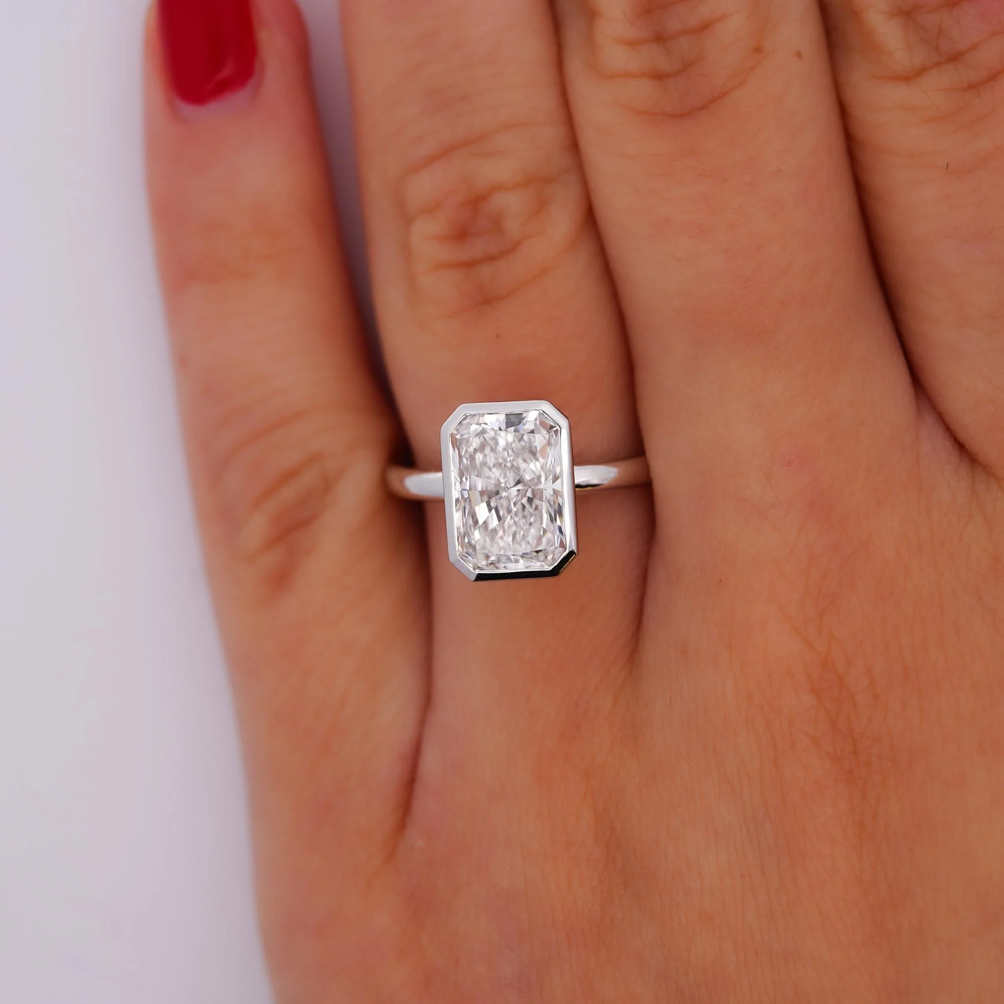IGI Cert. 3.1 Carat Lab Grown Diamond Bezel Set Engagement Ring - Image 6