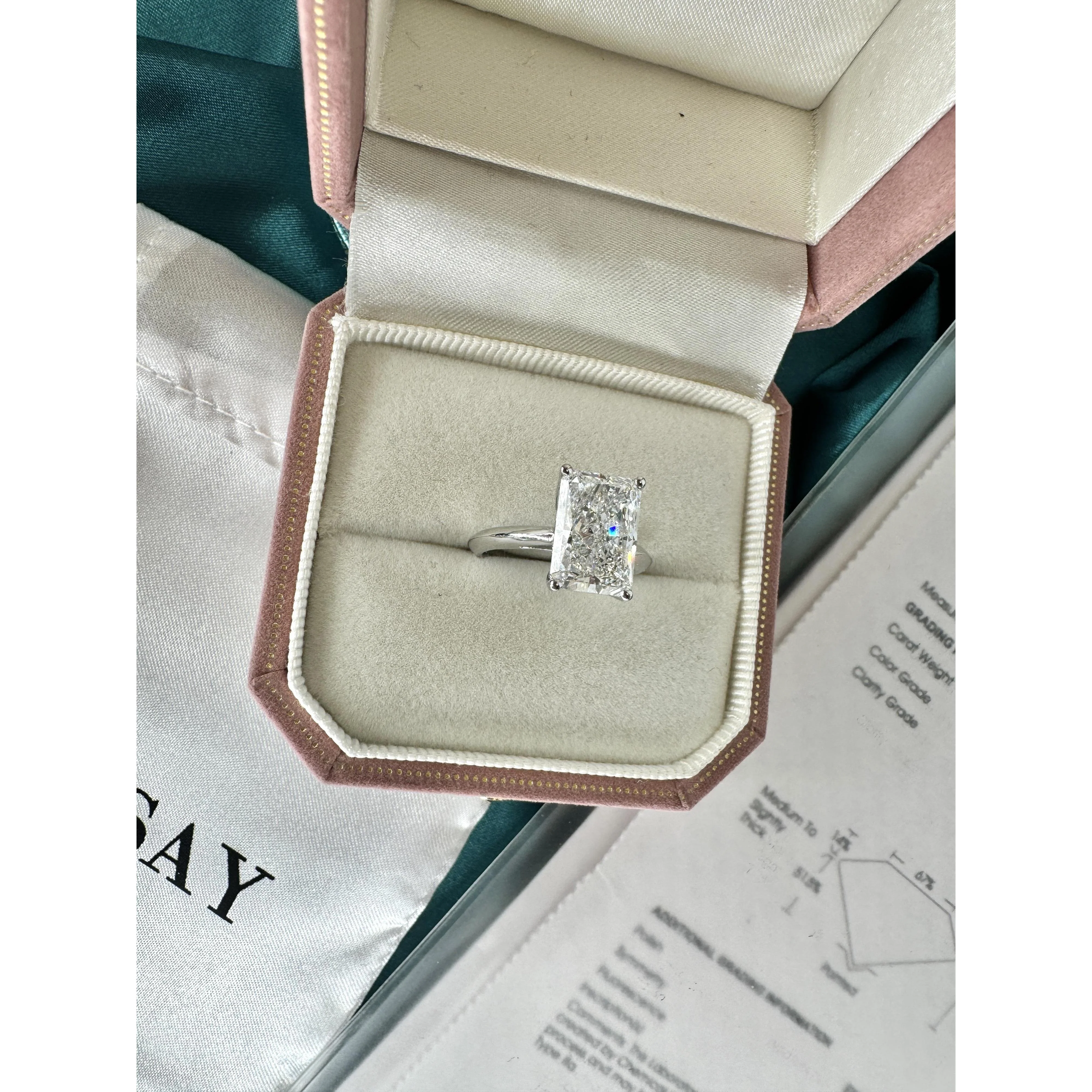 IGI Cert 4.58 Carat Elongated Radiant Cut Lab Diamond 14KW Gold Engagement Ring - Image 5