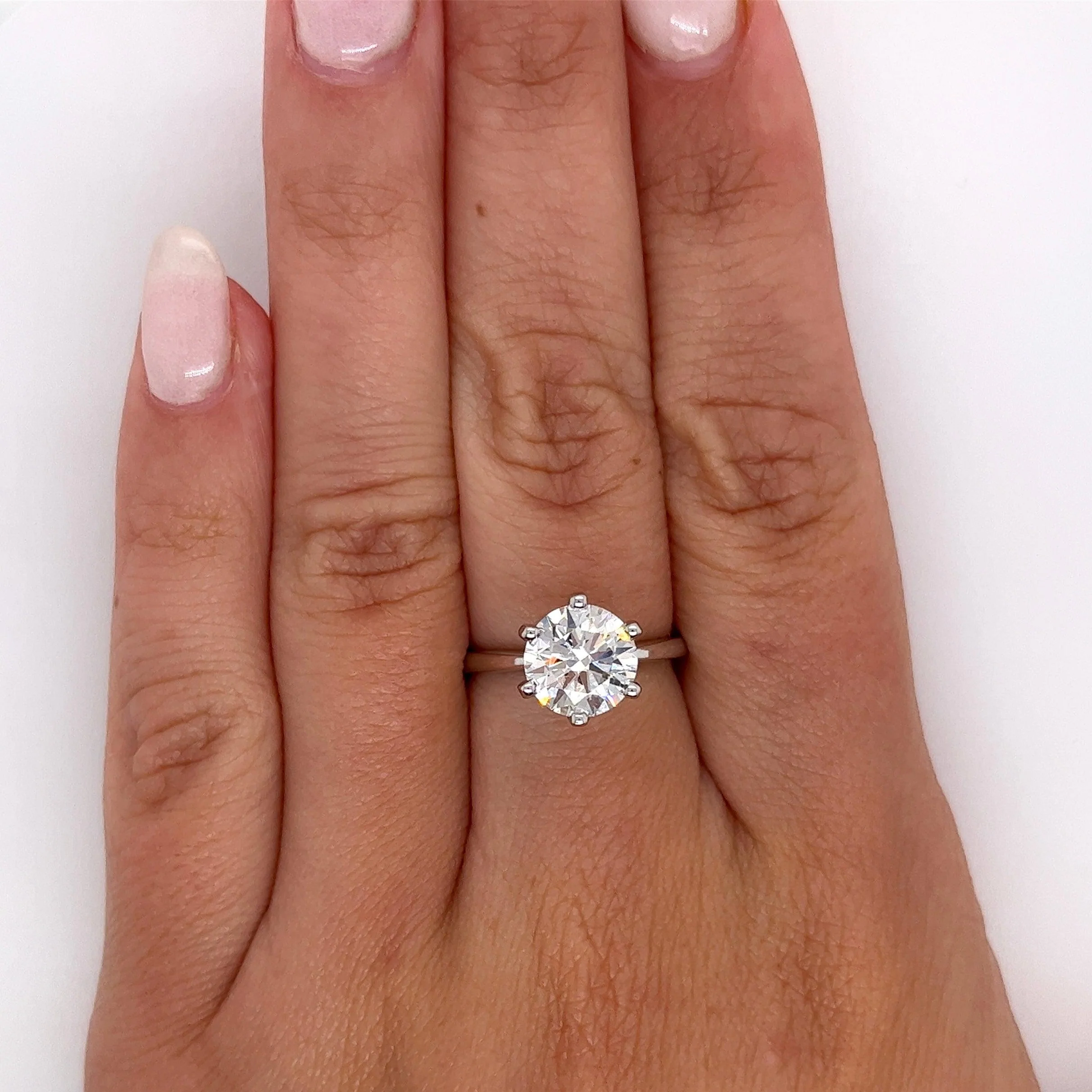 IGI Certified 2.26 CT G/VS2 Round Cut Lab Diamond 6-Prong Ring - Image 6
