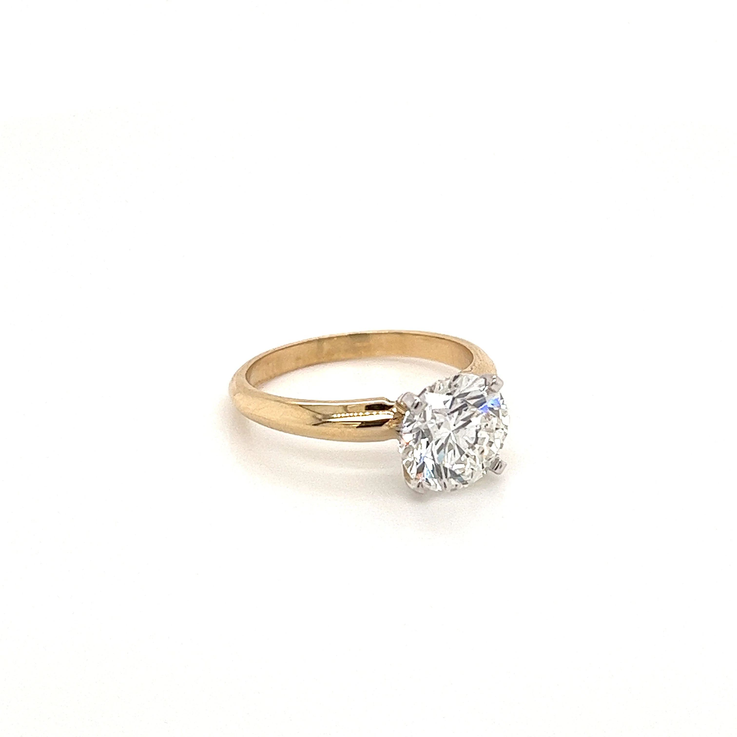IGI Certified 2.31 H/VS2 Round Lab Grown Diamond 2-Tone Solitaire Ring - Image 2