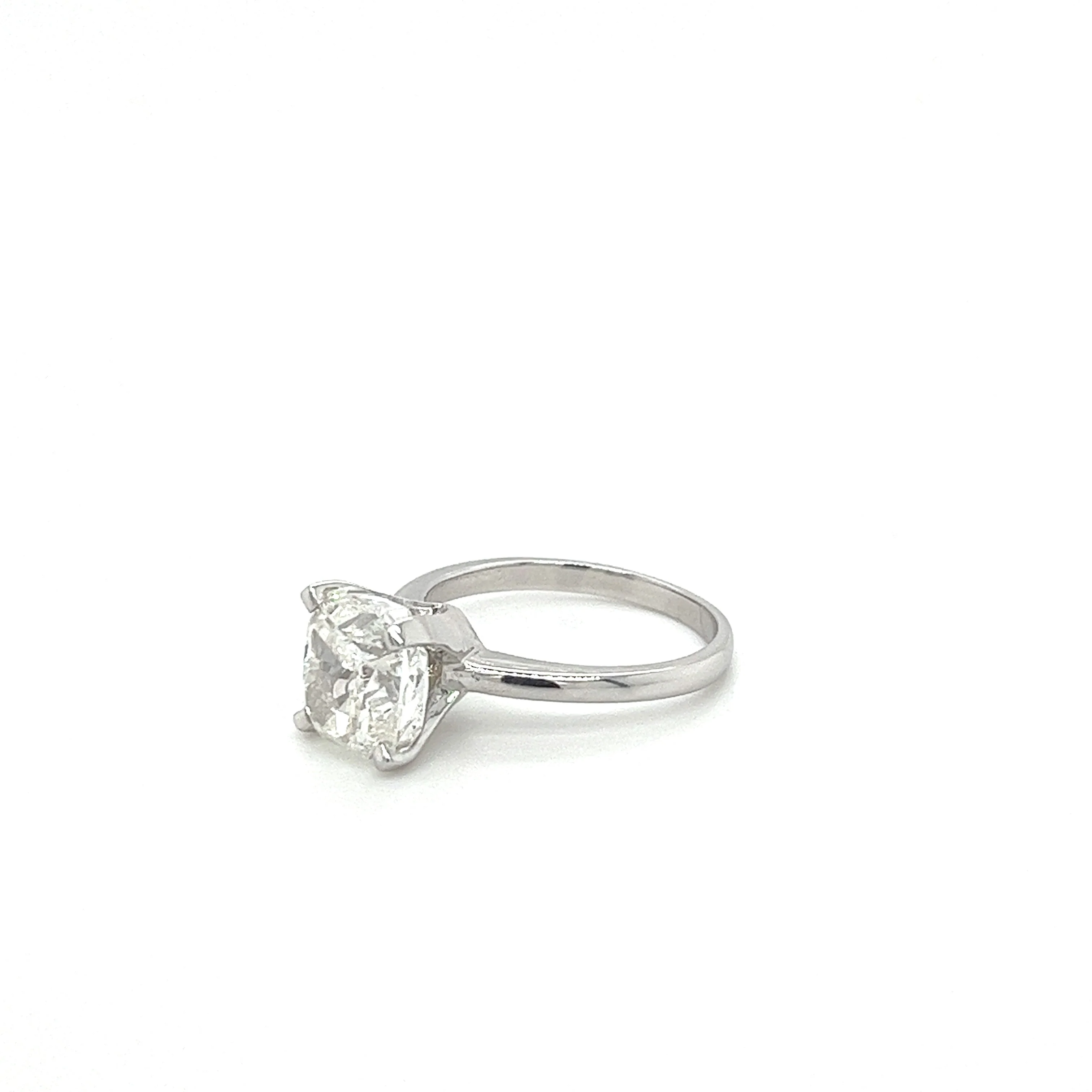 IGI Certified 4.01 Carat Cushion Cut G/VVS2 Lab Grown CVD Diamond Solitaire Ring - Image 2